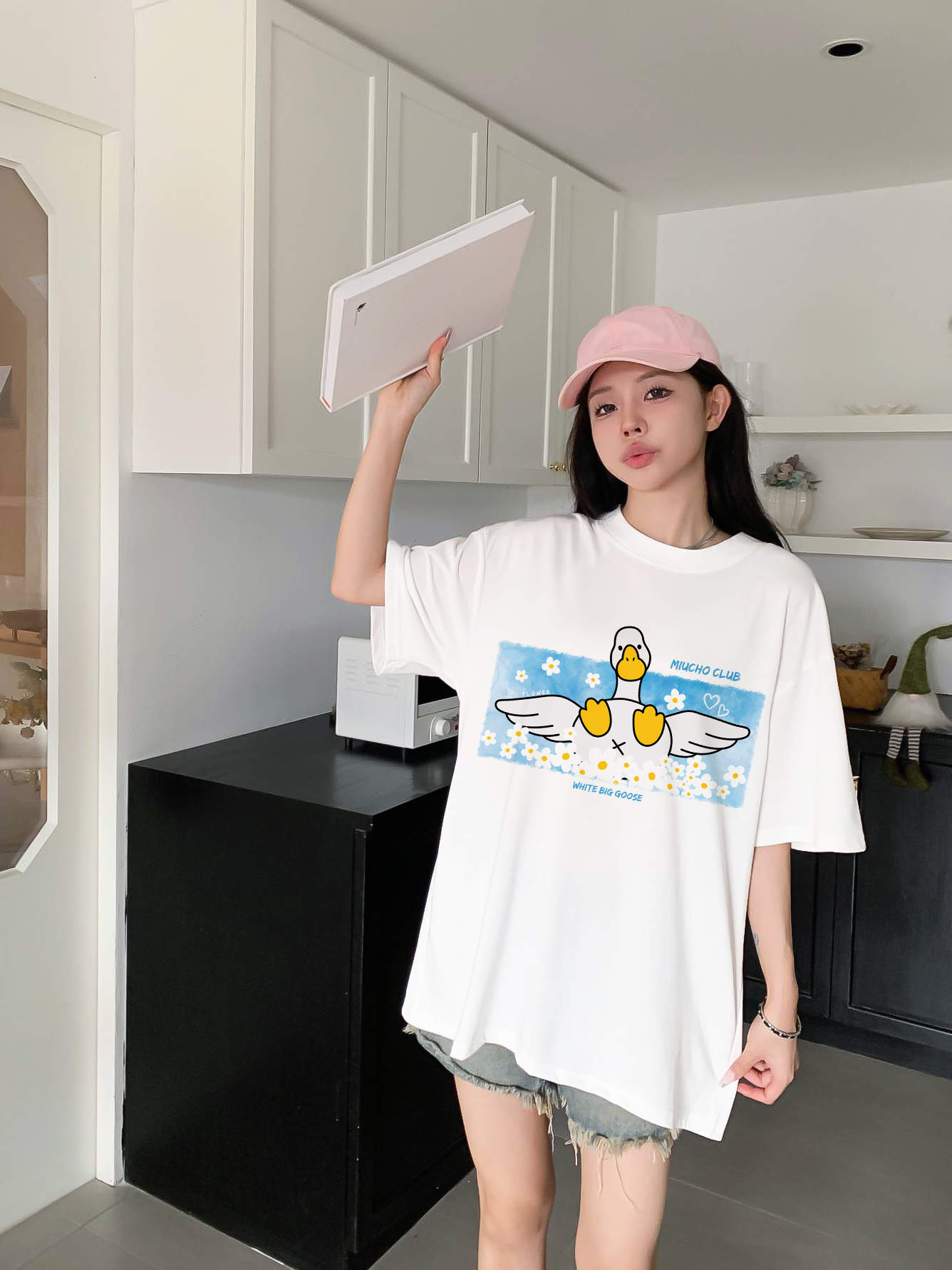 Áo thun nữ form rộng local brand cổ tròn vải cotton 4c thoáng mát 1756 Miucho in mix_thumbnail_2