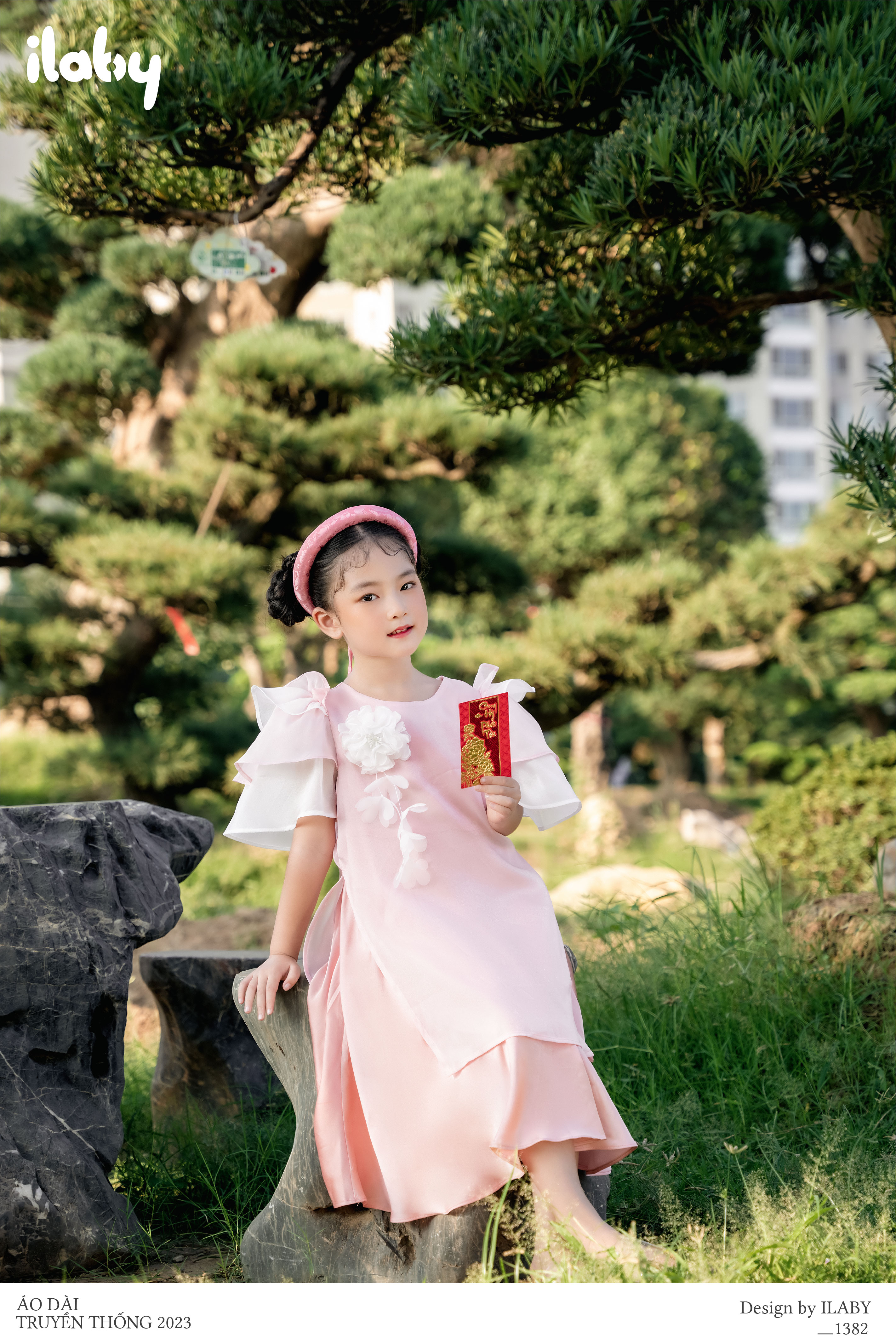 Áo dài đính hoa Oải Hương_thumbnail_4