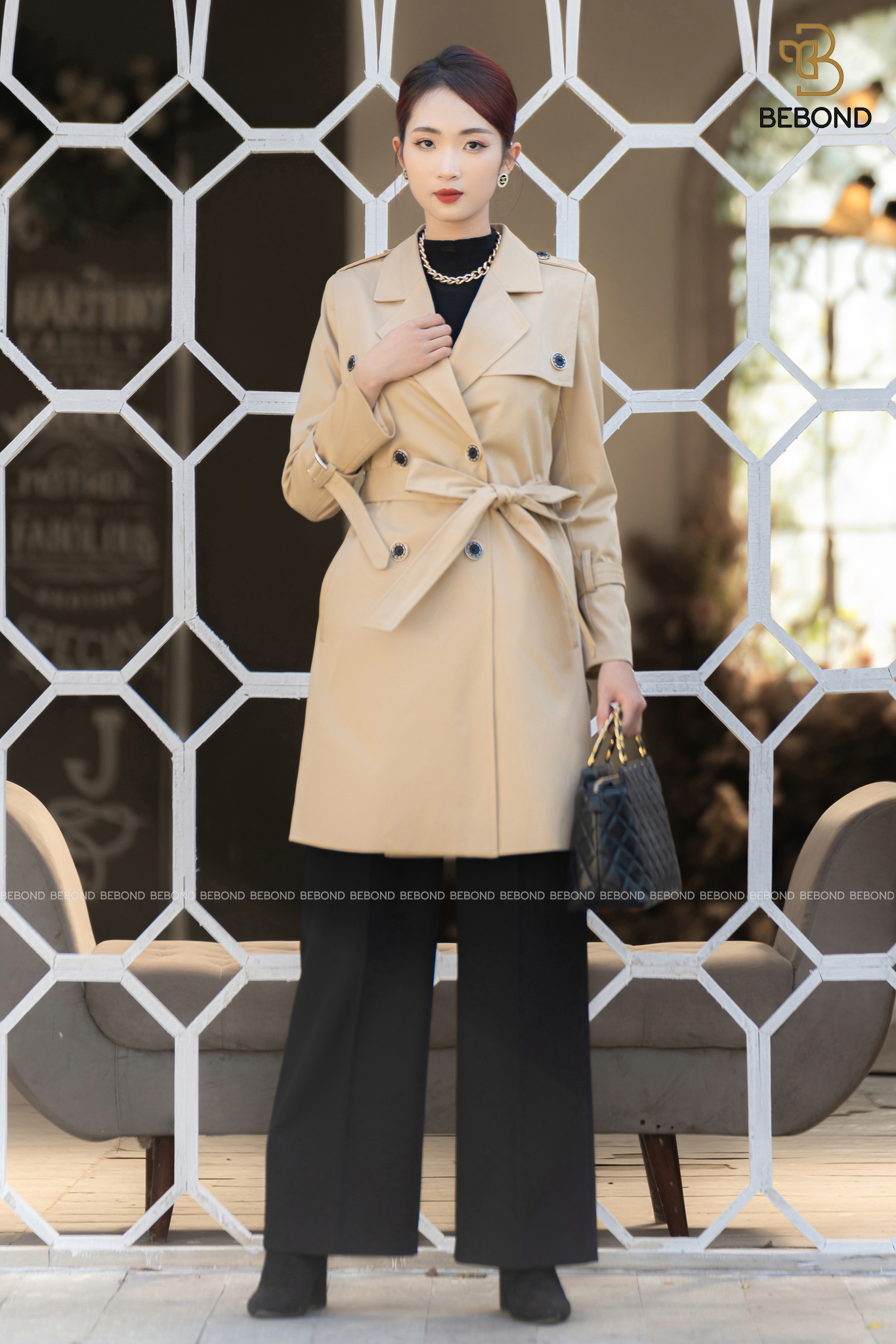 ÁO MANGTO DÁNG VỪA ADELA MÀU BE