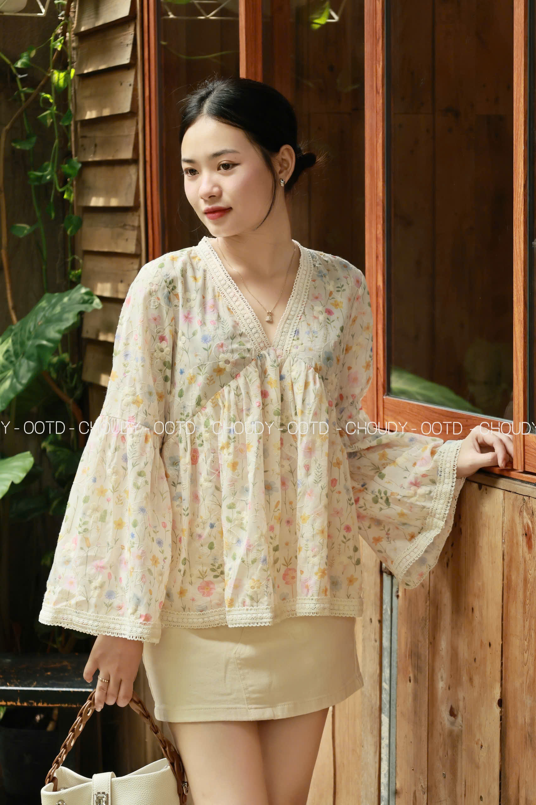 U381 ÁO KIỂU THÊU HOA_thumbnail_8