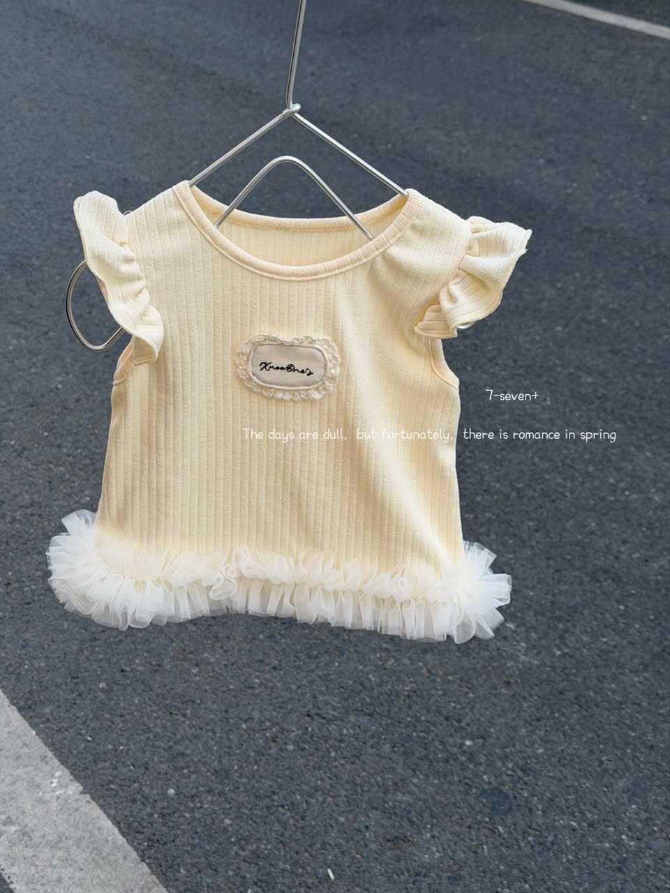 (H103) Áo thun tay bướm màu vàng voan bèo Seven_thumbnail_0