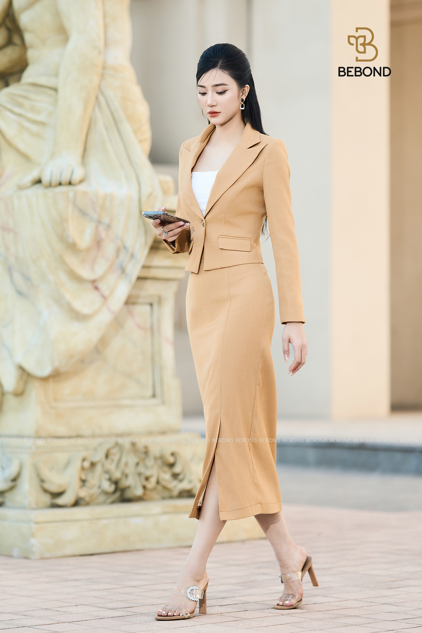 Set vest LACY màu BE VÀNG