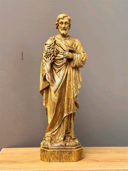 Tượng Thánh Giuse gỗ trầm tốc 30cm