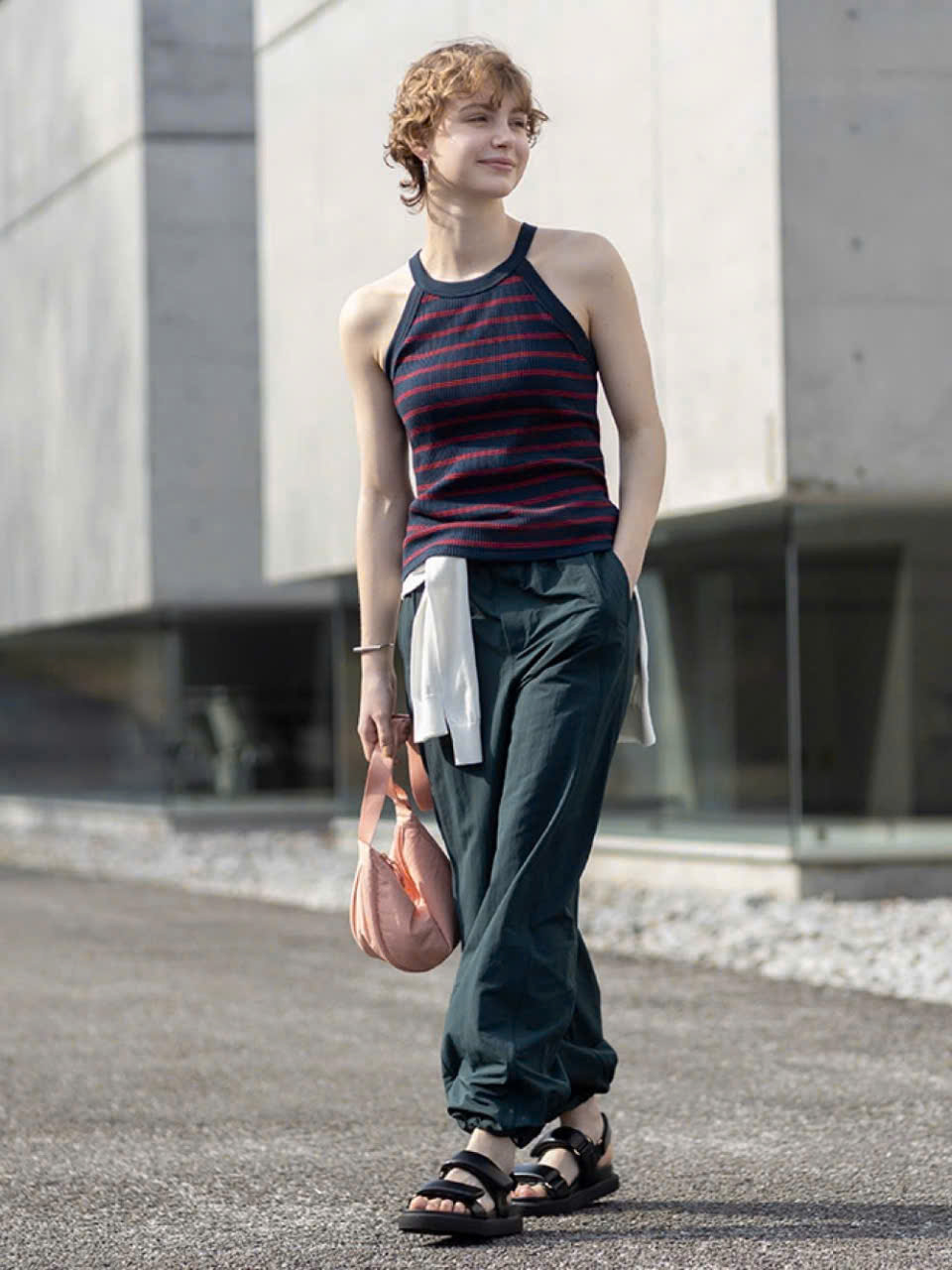 Q919 QUAN NU UNI (A11-4)_thumbnail_2