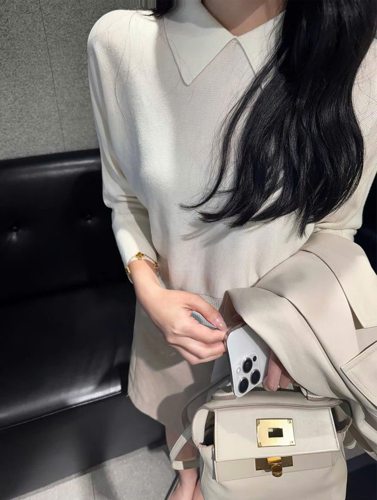 Áo có cổ tay dài ( KEM )_thumbnail_2