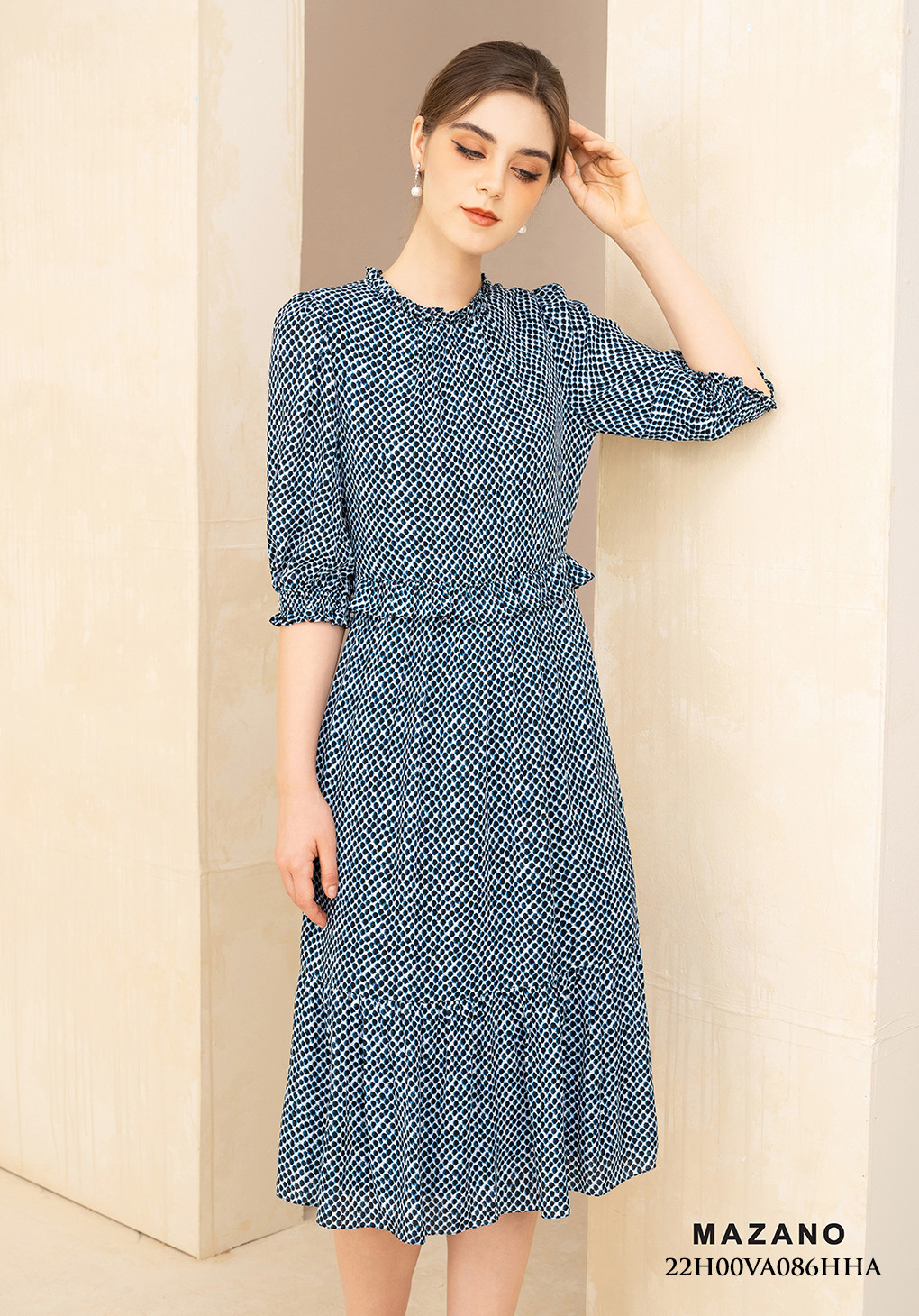 Đầm họa tiết suông chân bèo cách điệu_thumbnail_3