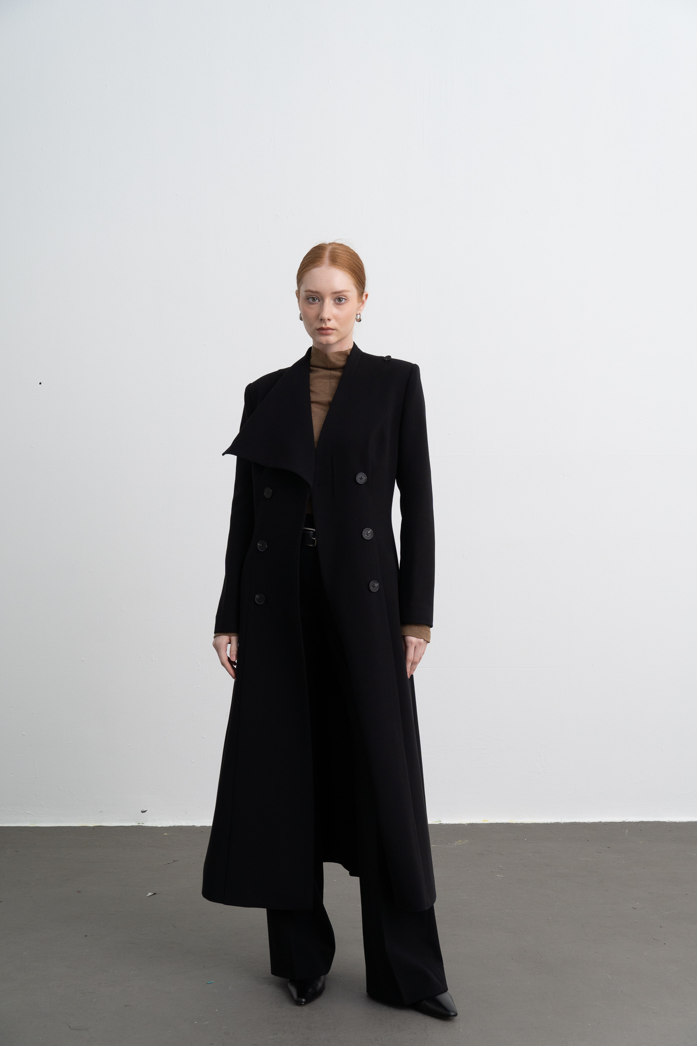 Áo măng tô cổ bẻ lệch (Dalitso Coat)_thumbnail_0