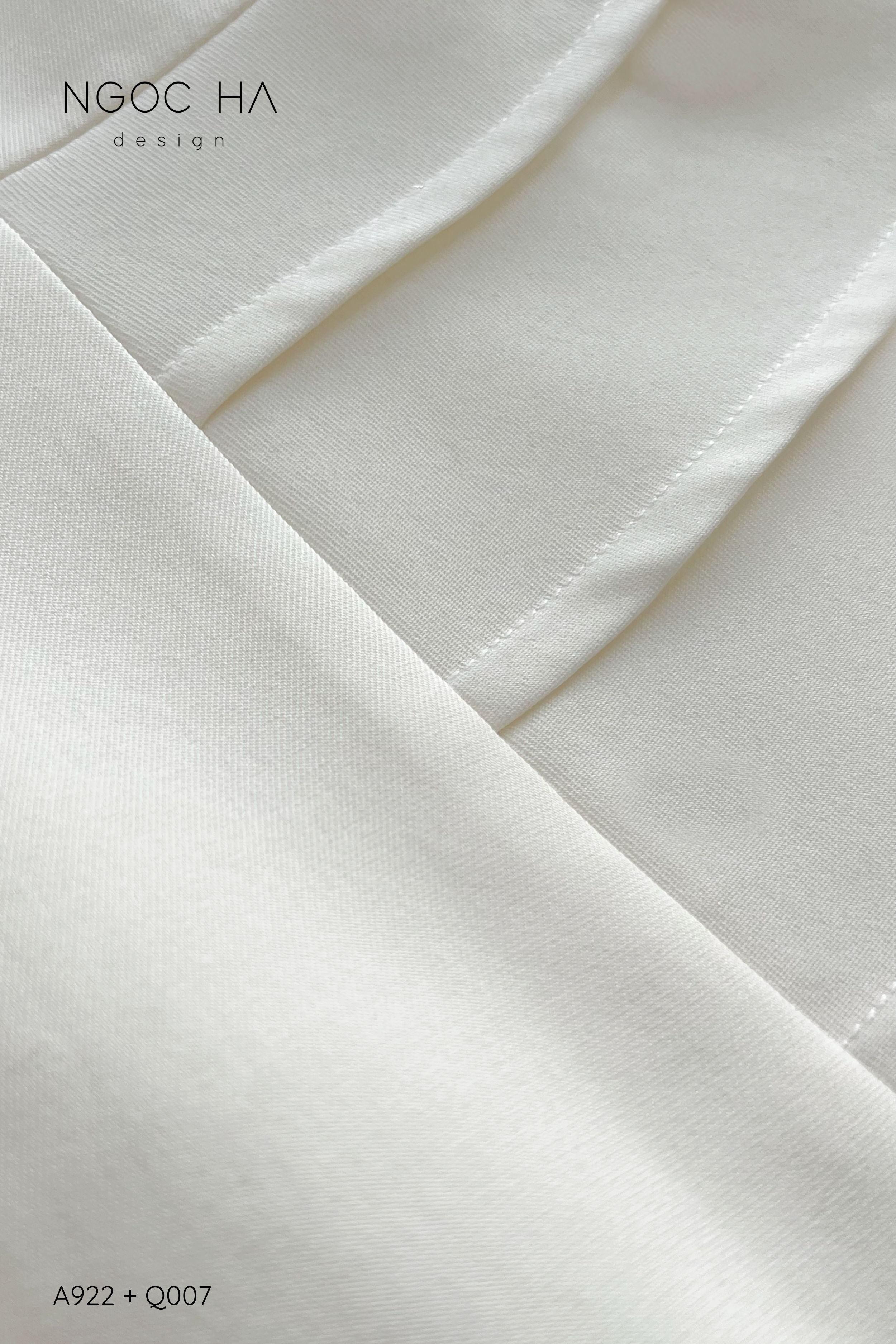 Ellie Top_ Áo Cổ Tròn Tùng May Gân Nổi Màu Kem A922_thumbnail_6