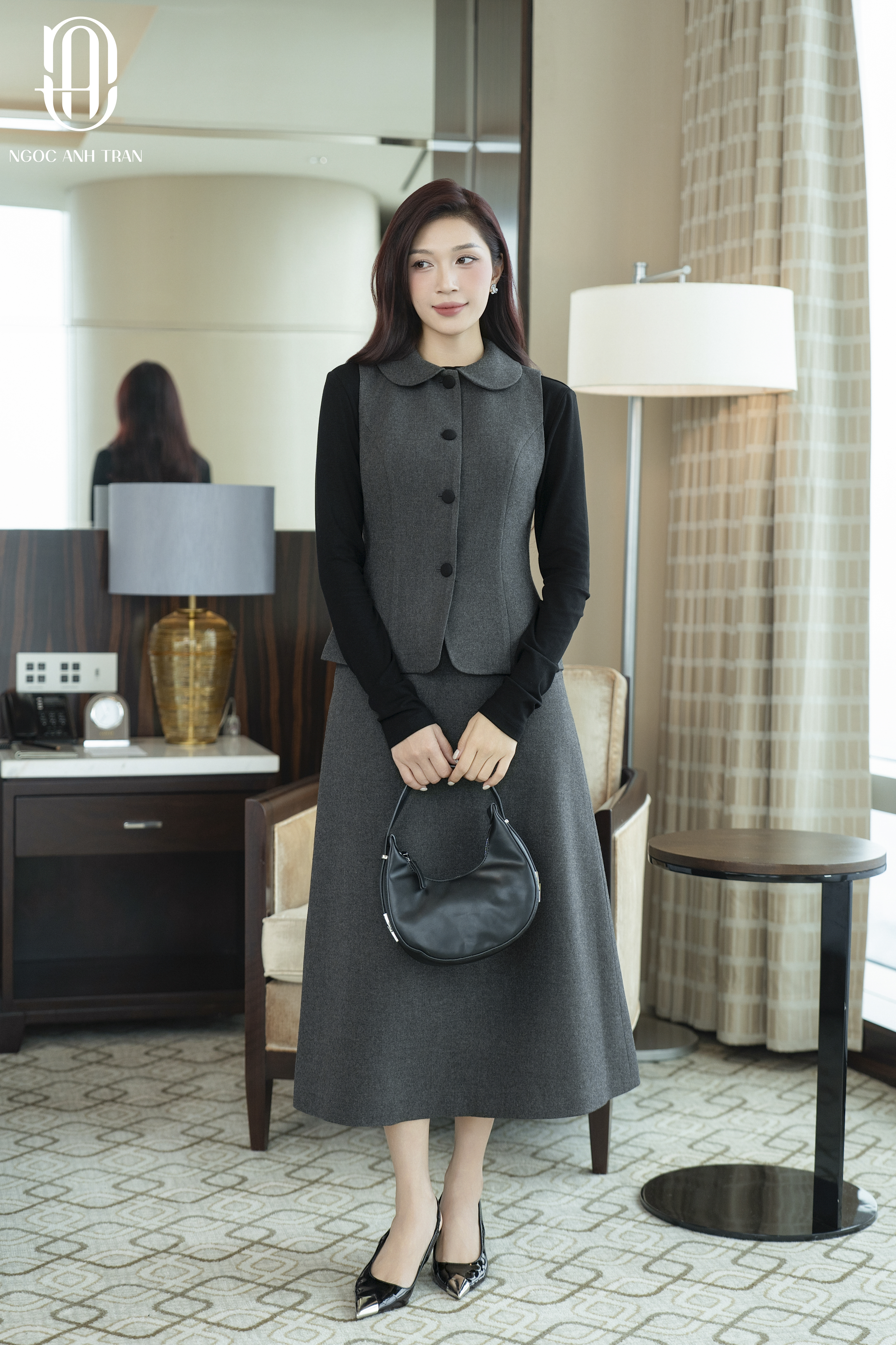 A250 - Set áo dạ gile xám phối chân váy dáng A dài