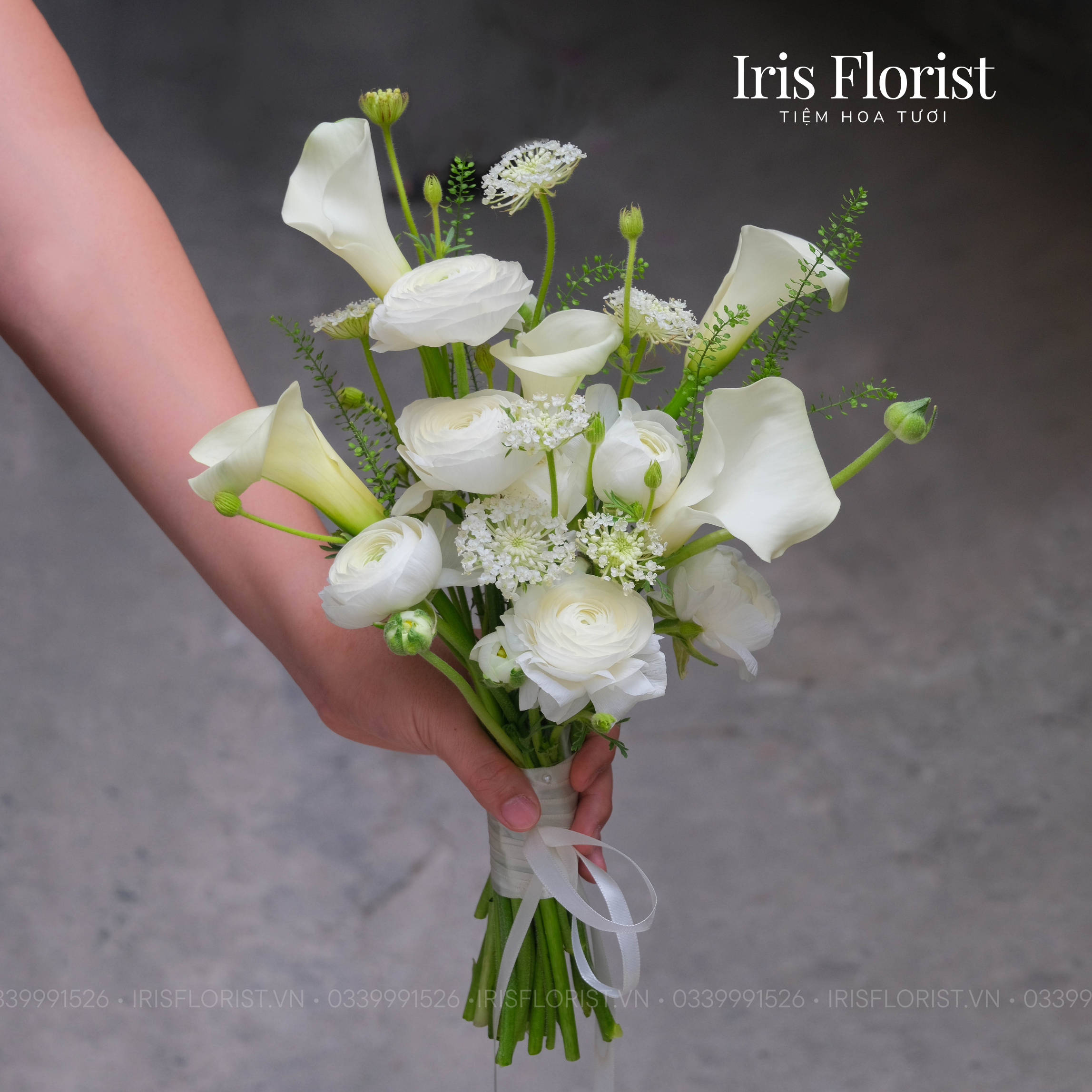 Bó hoa cưới Calla lily trắng mix mao lương và thùy châu