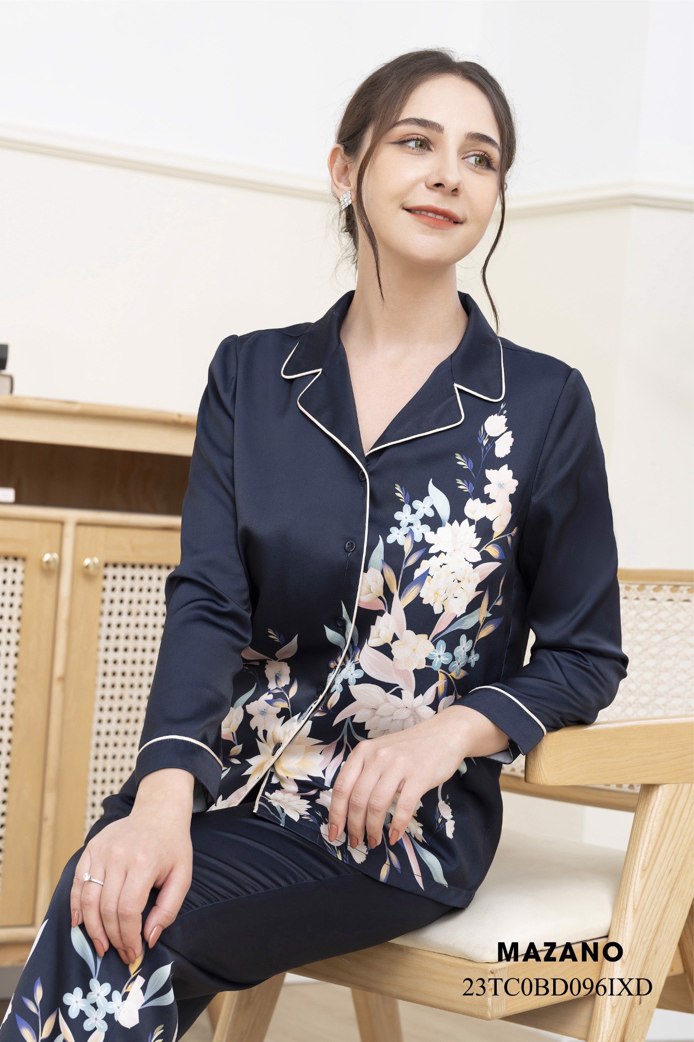 Bộ đồ mặc nhà in họa tiết hoa cỏ_thumbnail_3