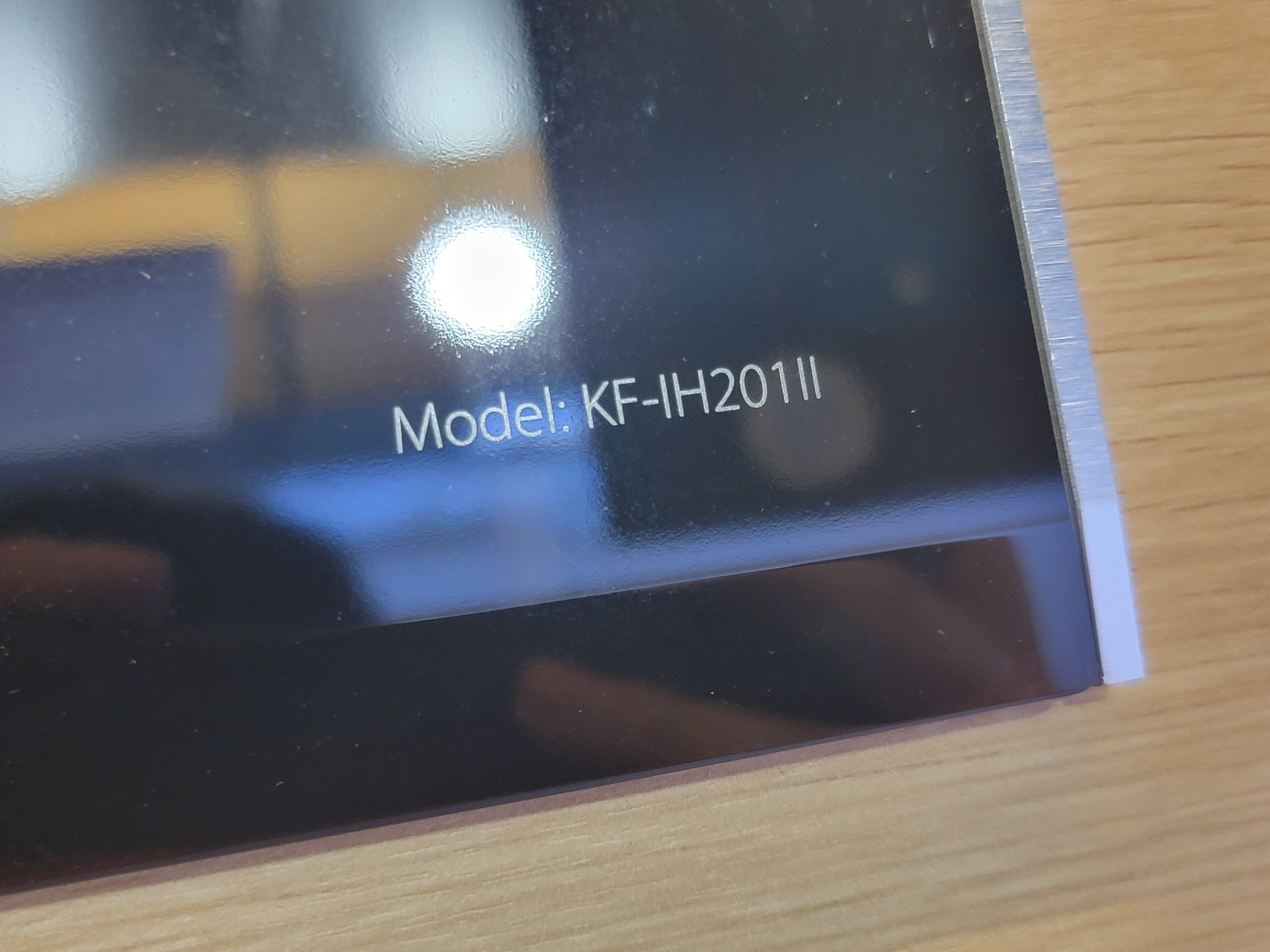 Bếp điện từ KF - IH201II trưng bày_thumbnail_1