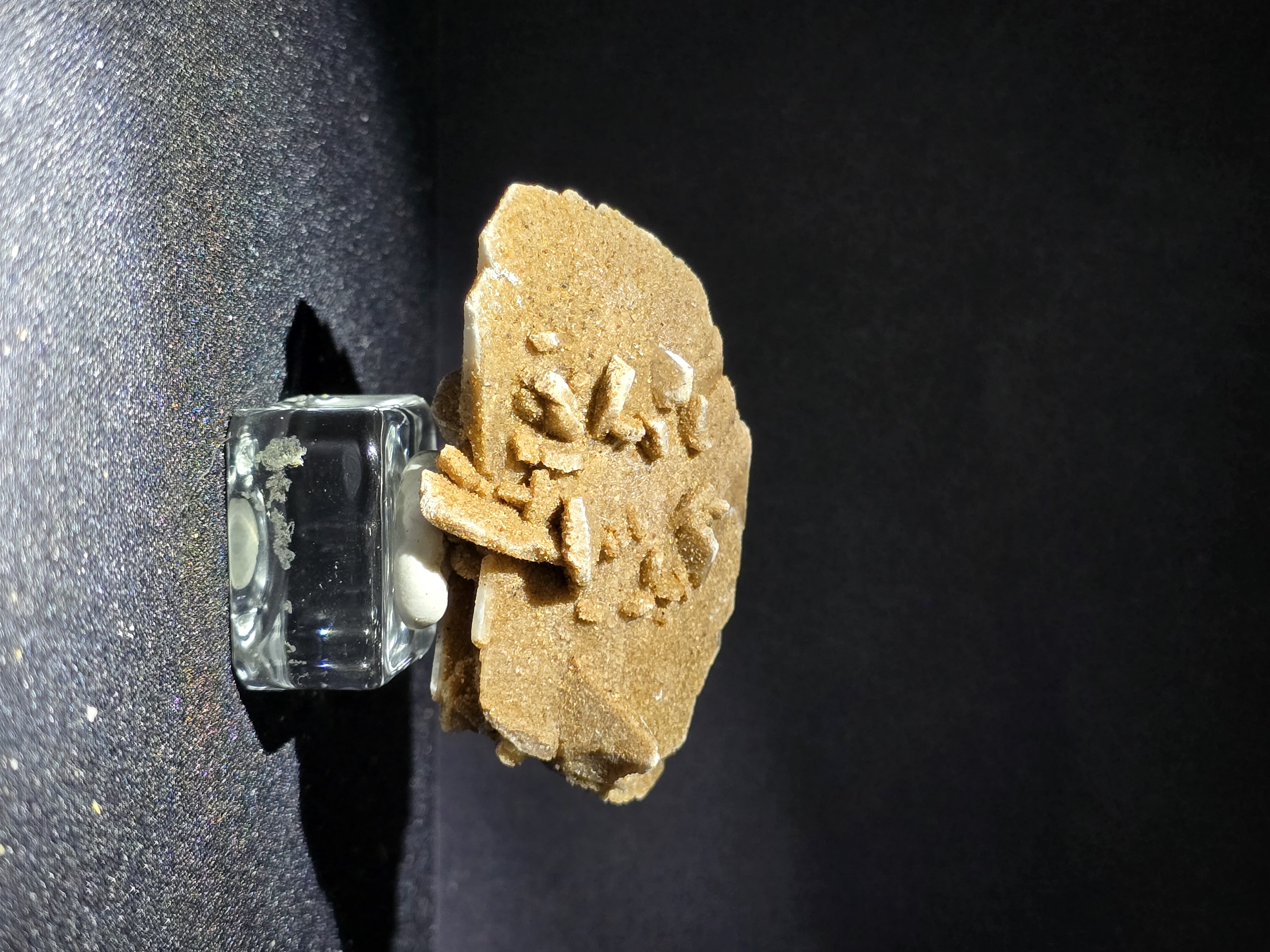 Tinh Thể Hoa Hồng Sa Mạc Desert Rose (có phản ứng UV) - Nội Mông_thumbnail_25