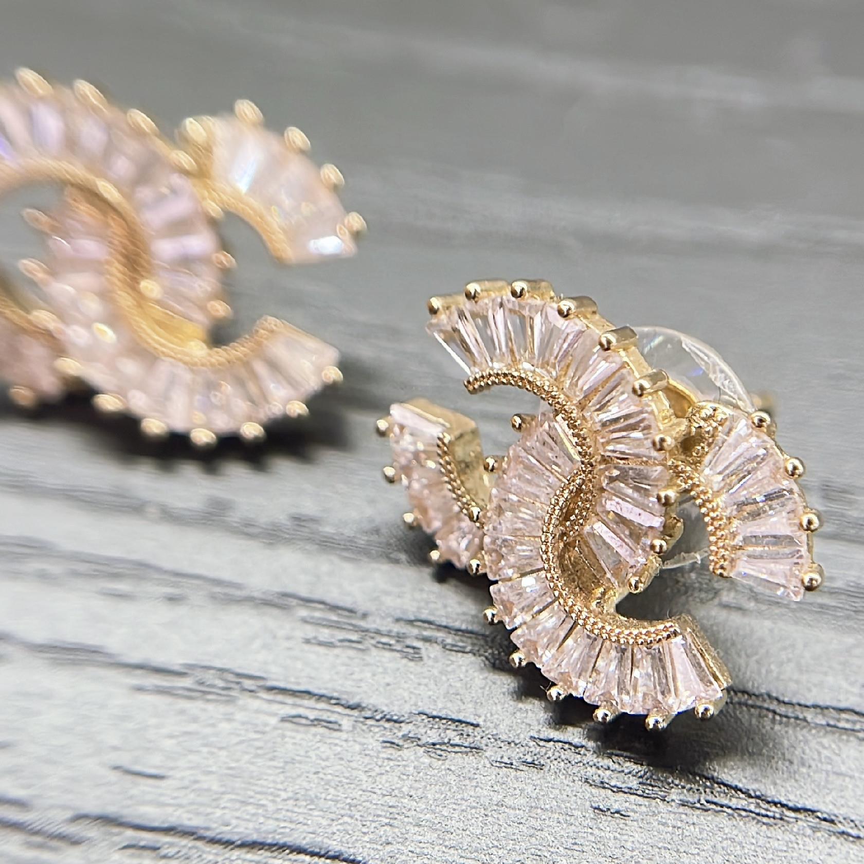 Khuyên kiểu cặp cn vàng đính đá _thumbnail_1