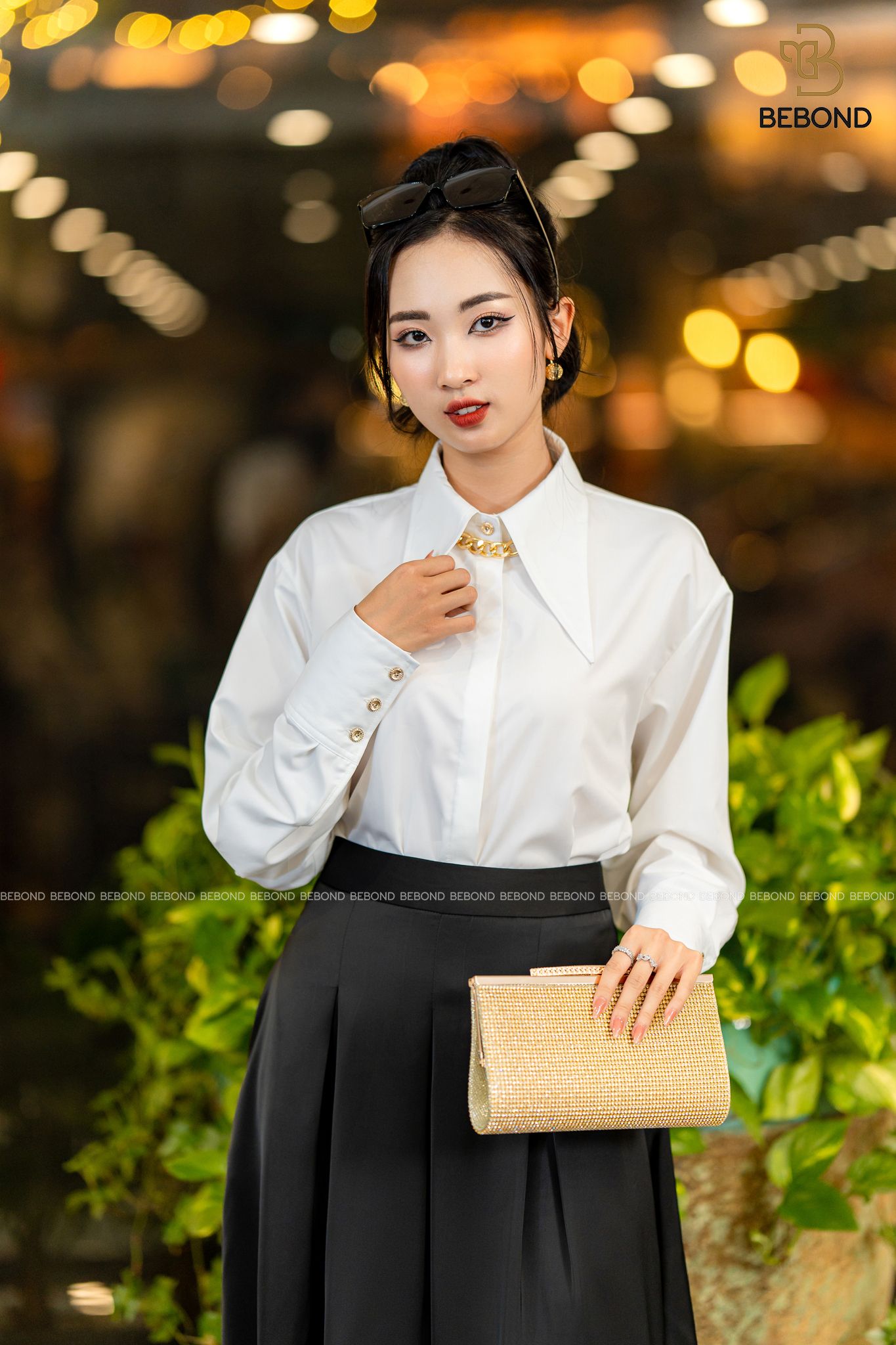 ÁO SƠ MI TRẮNG CỔ CÁCH ĐIỆU DONNA_thumbnail_0