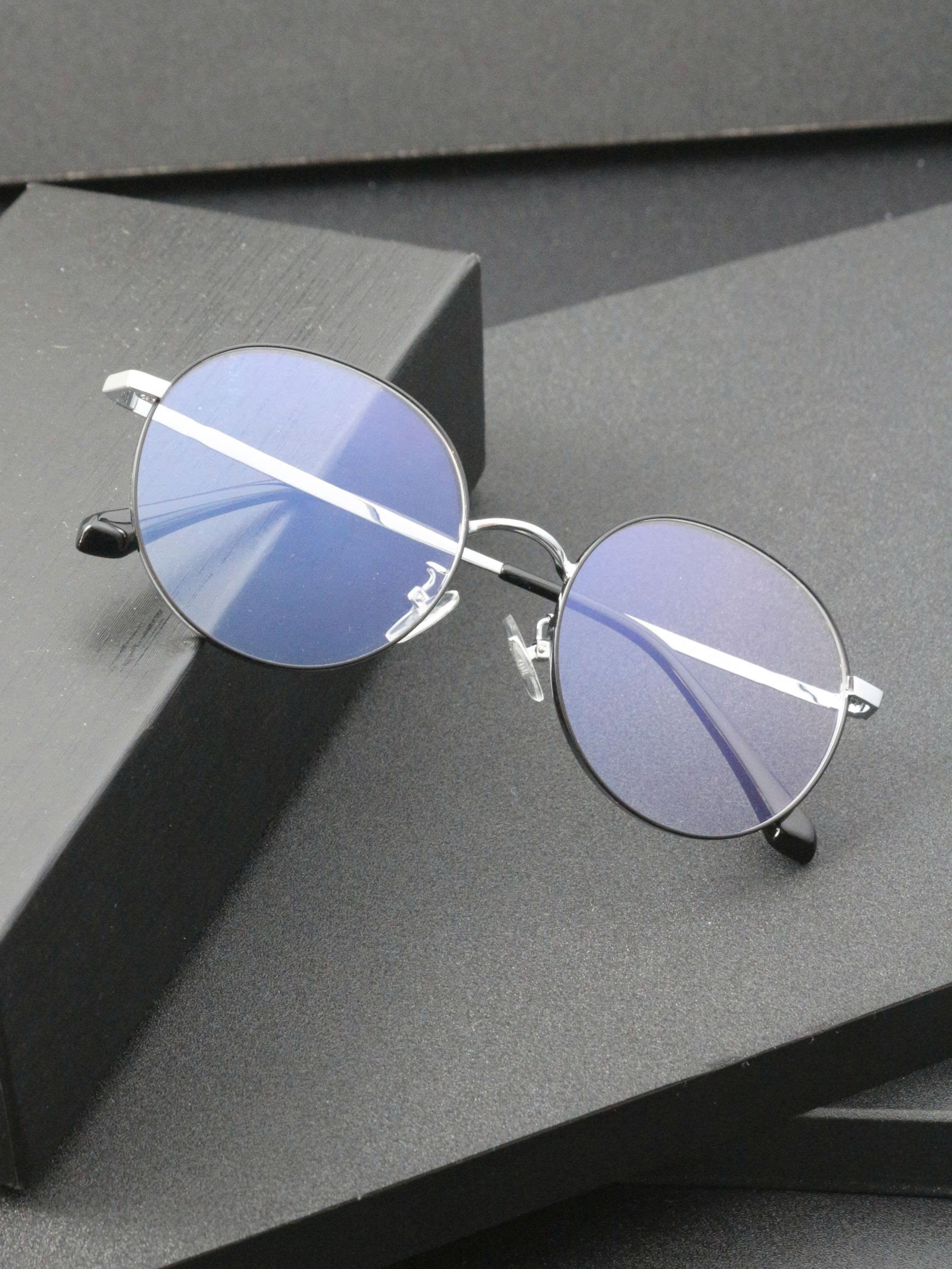 Classic Titanium Eyewear Oval Model_thumbnail_36