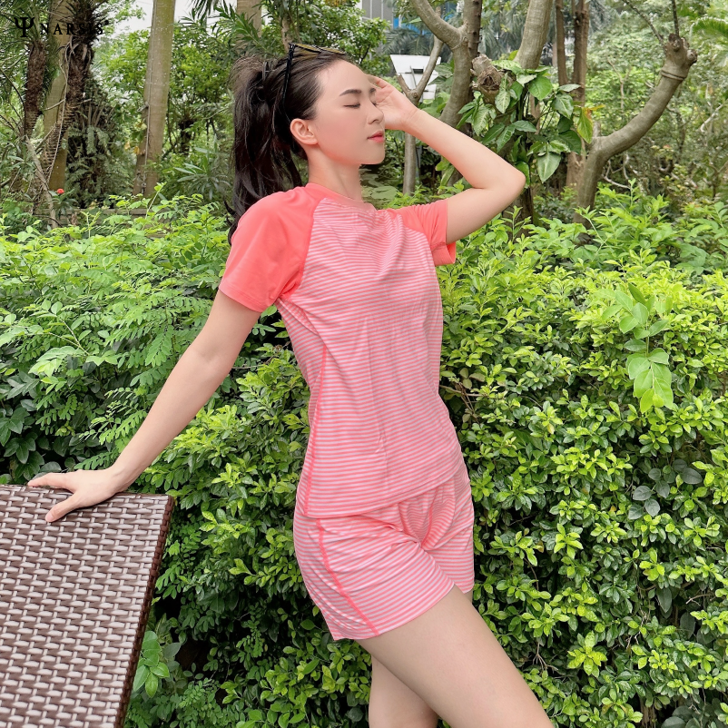 SET BỘ BƠI NỮ KÍN ĐÁO CÓ LÓT NGỰC MÀU HỒNG KẺ VẢI PE CO GIÃN 4 CHIỀU A23005 NARSIS CHẤT LIỆU THOÁ..._thumbnail_2