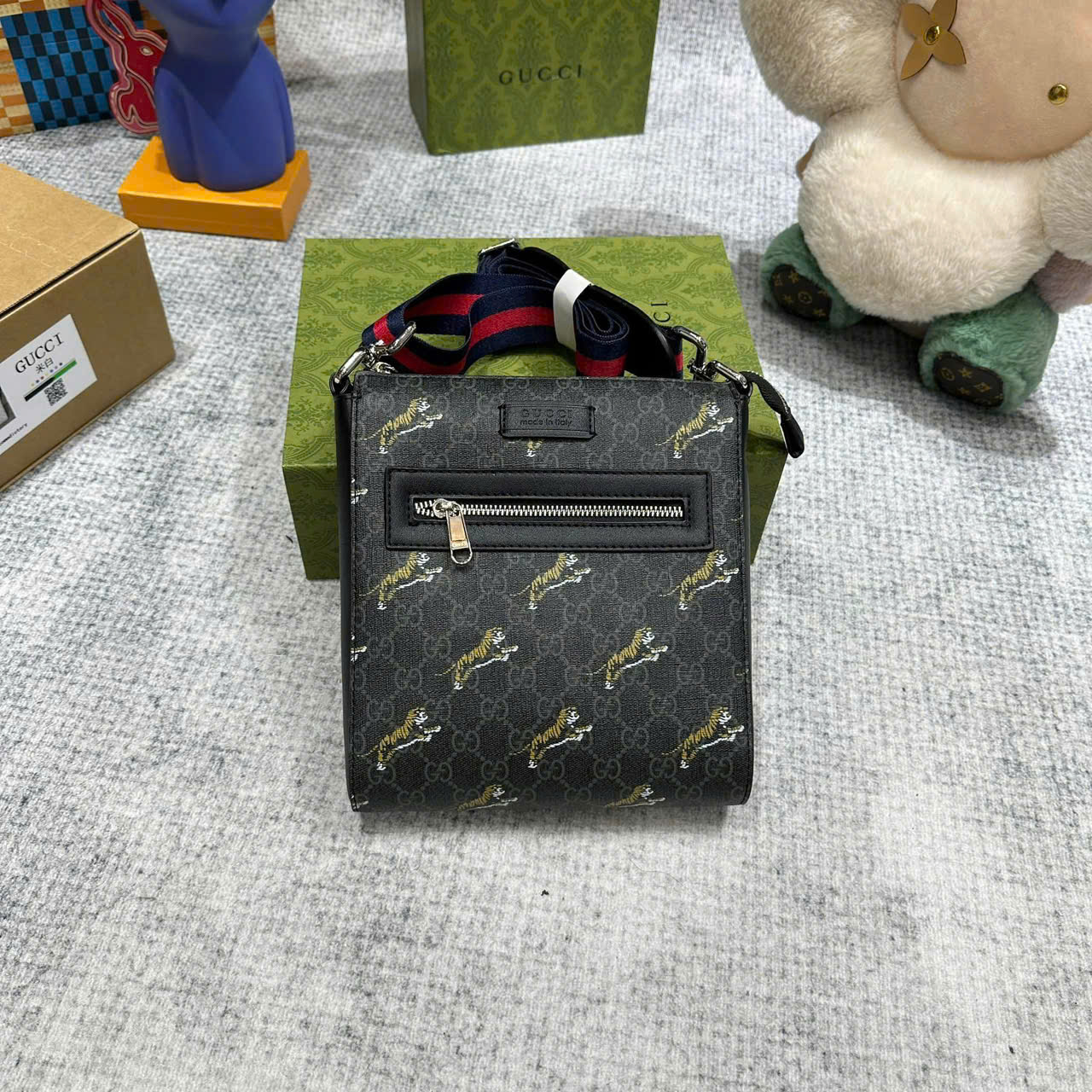 Túi Đeo Chéo Gucci GG Supreme Messenger Bag_thumbnail_2