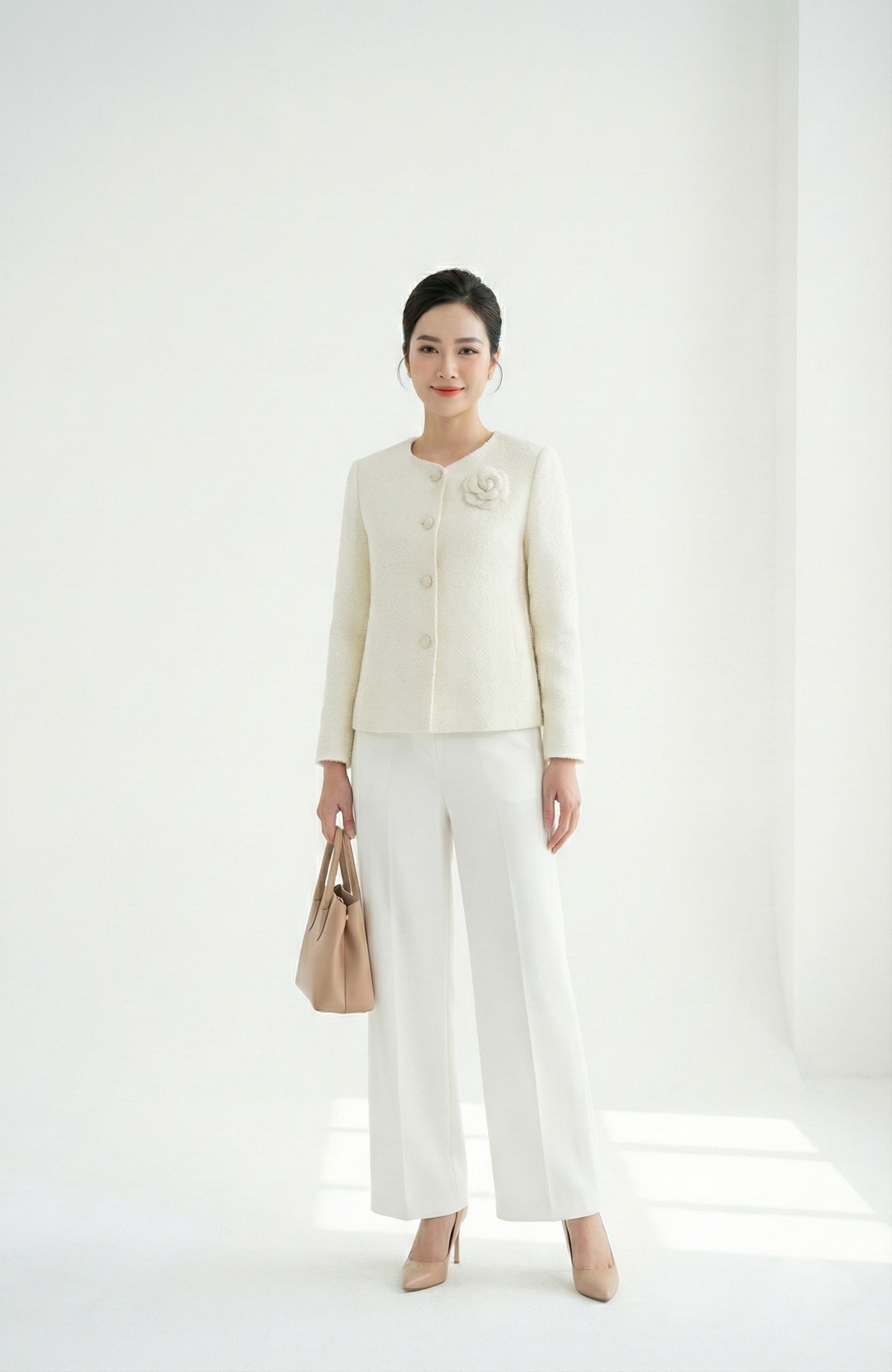 Áo khoác ngắn Suông Vải tweed len Cổ tròn Cài hoa thủ công Dài dưới eo