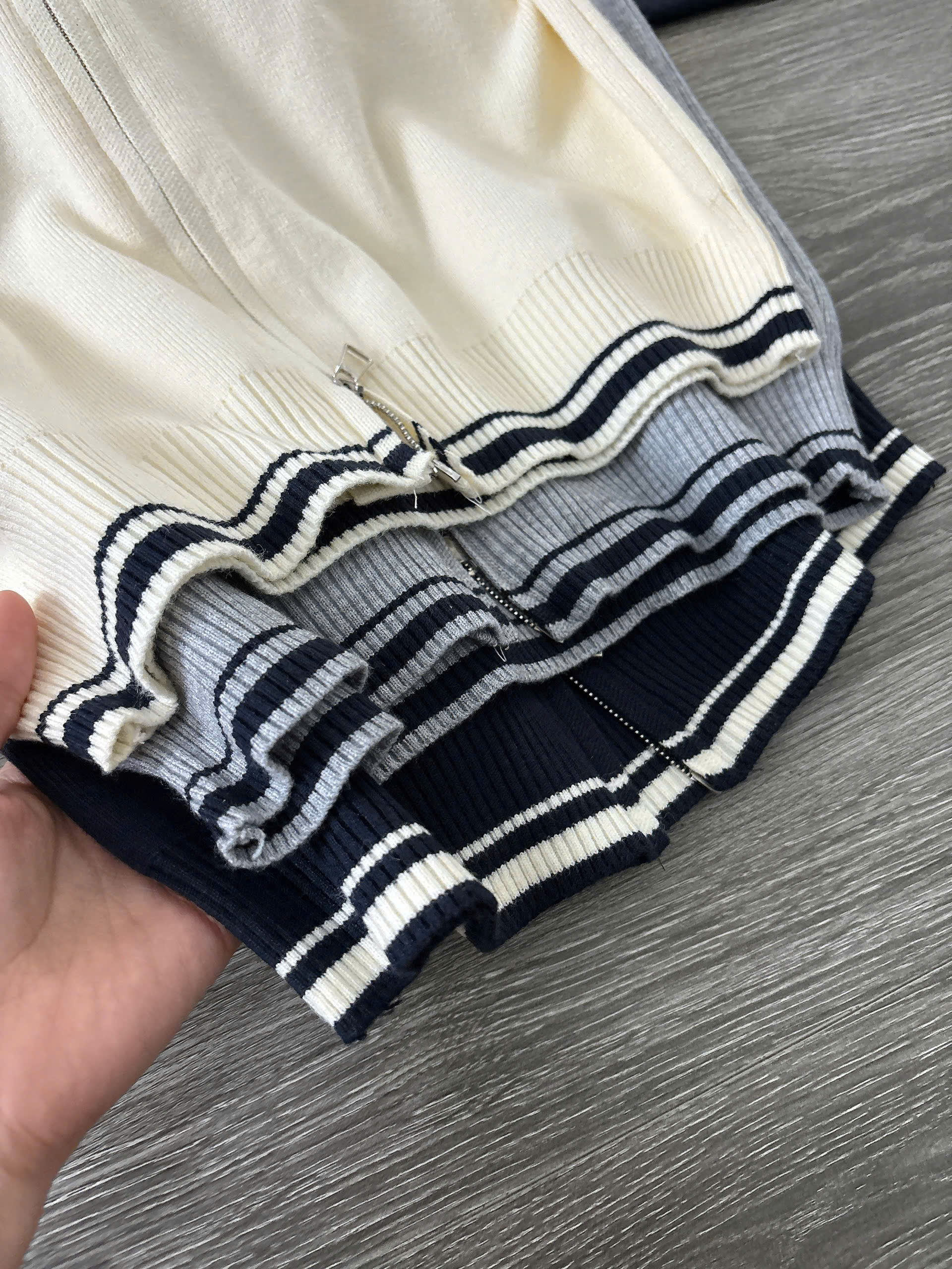 A744 ÁO DỆT KIM TAY DÀI 3 MÀU_thumbnail_12