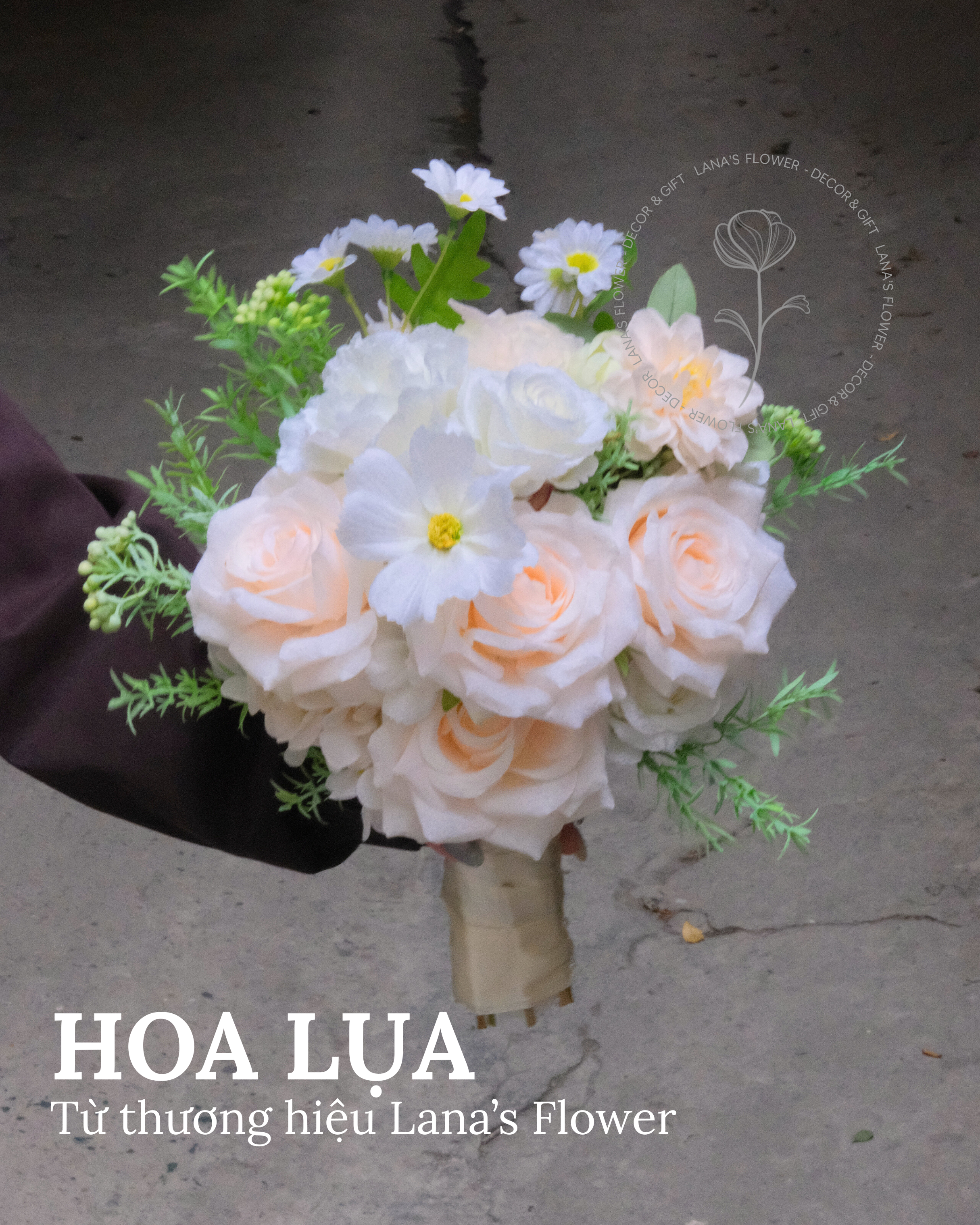 Bó hoa cưới hoa lụa - Dáng tròn - Tone màu Trắng Kem Cam