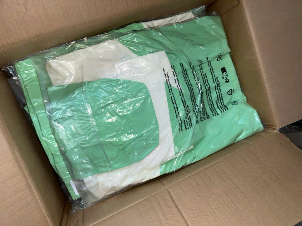 Áo khoác dù có nón ( XANH )_thumbnail_1