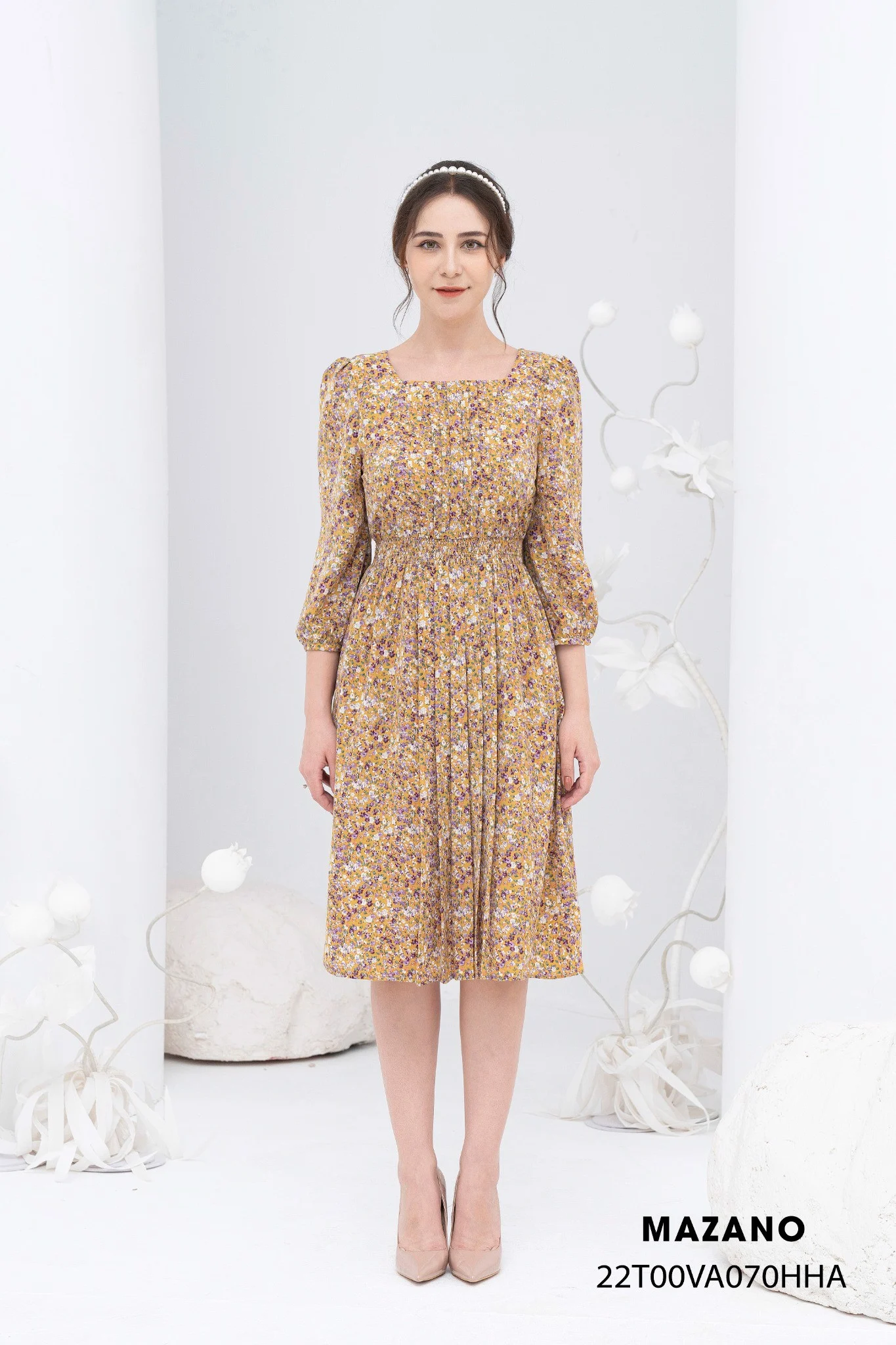 Đầm họa tiết ôm chân rủ đai chun xếp ly dọc thân