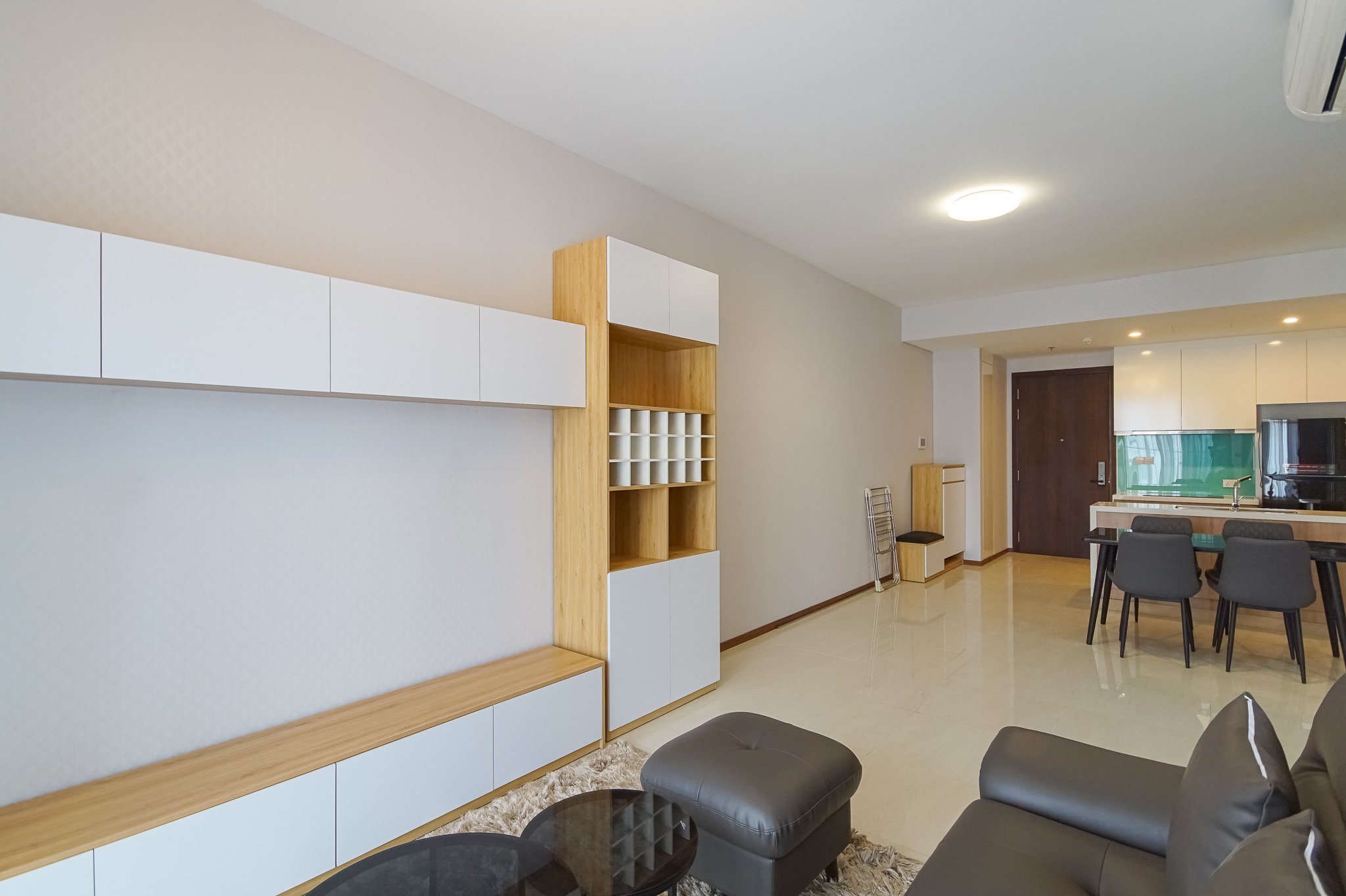 Cho thuê căn hộ 2 phòng ngủ, view sông SG thoáng mát mà giá cực rẻ_thumbnail_6