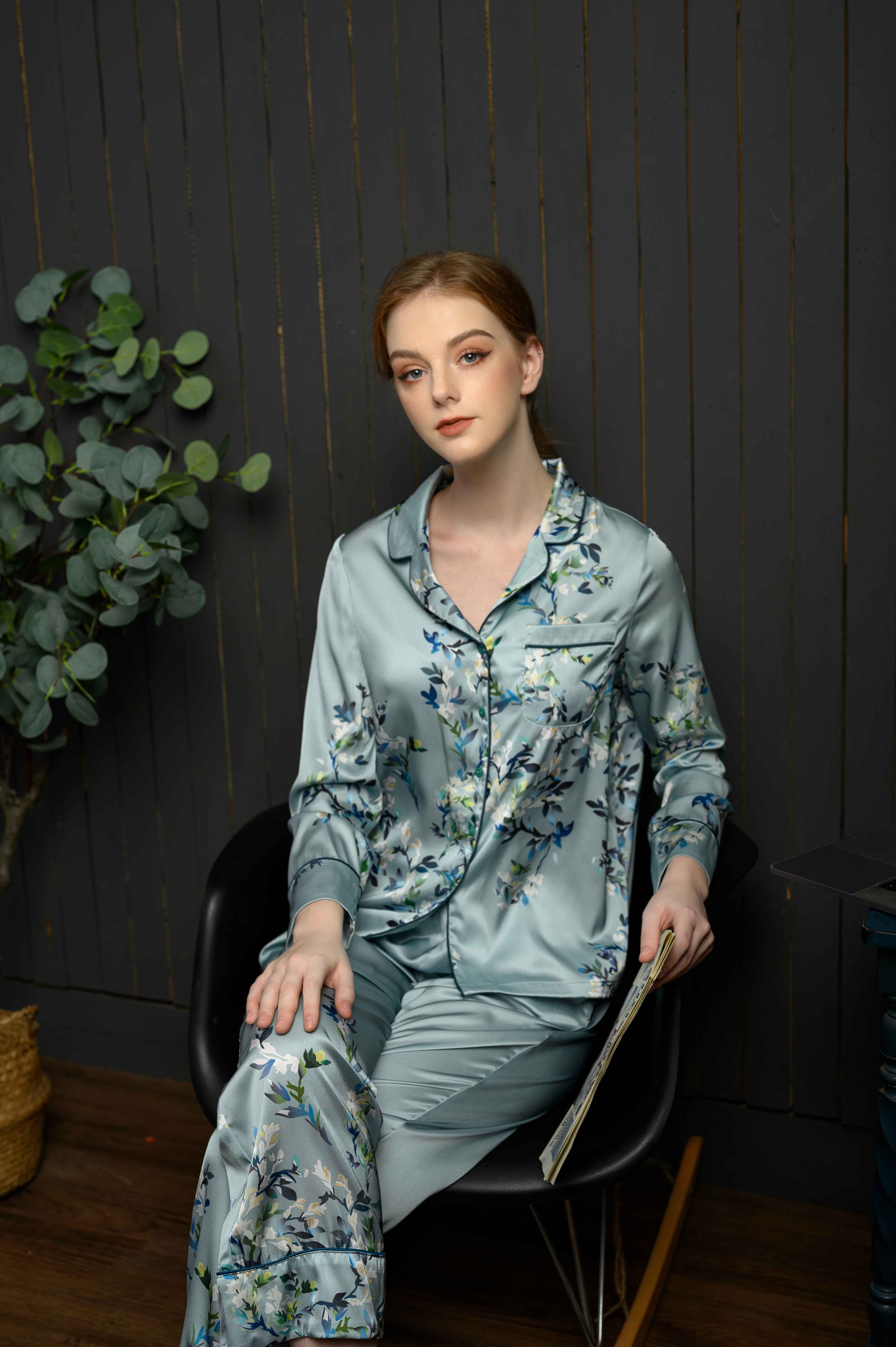 Bộ lụa xanh họa tiết dài tay_thumbnail_4