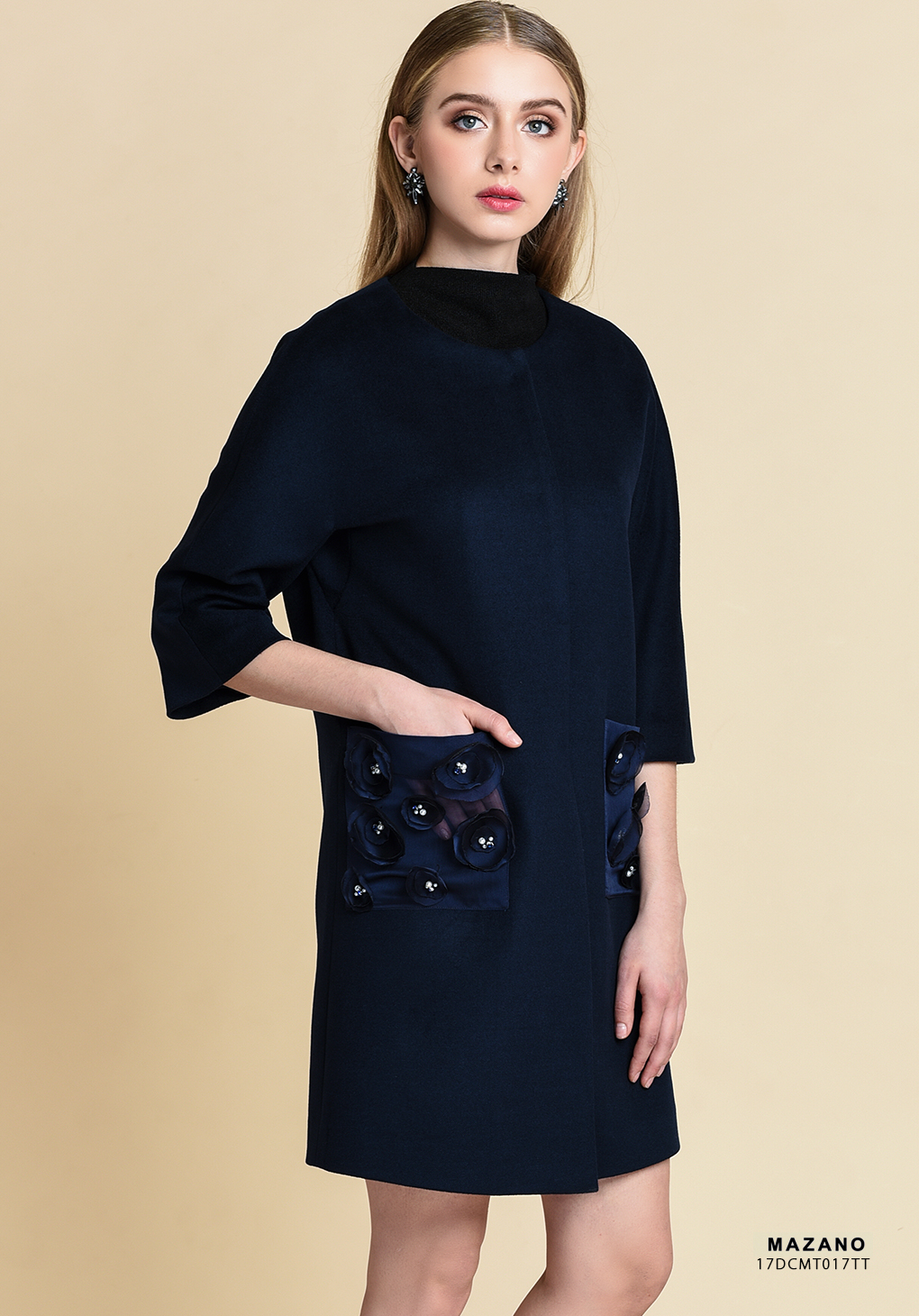 Măng tô xanh đính túi hoa_thumbnail_3