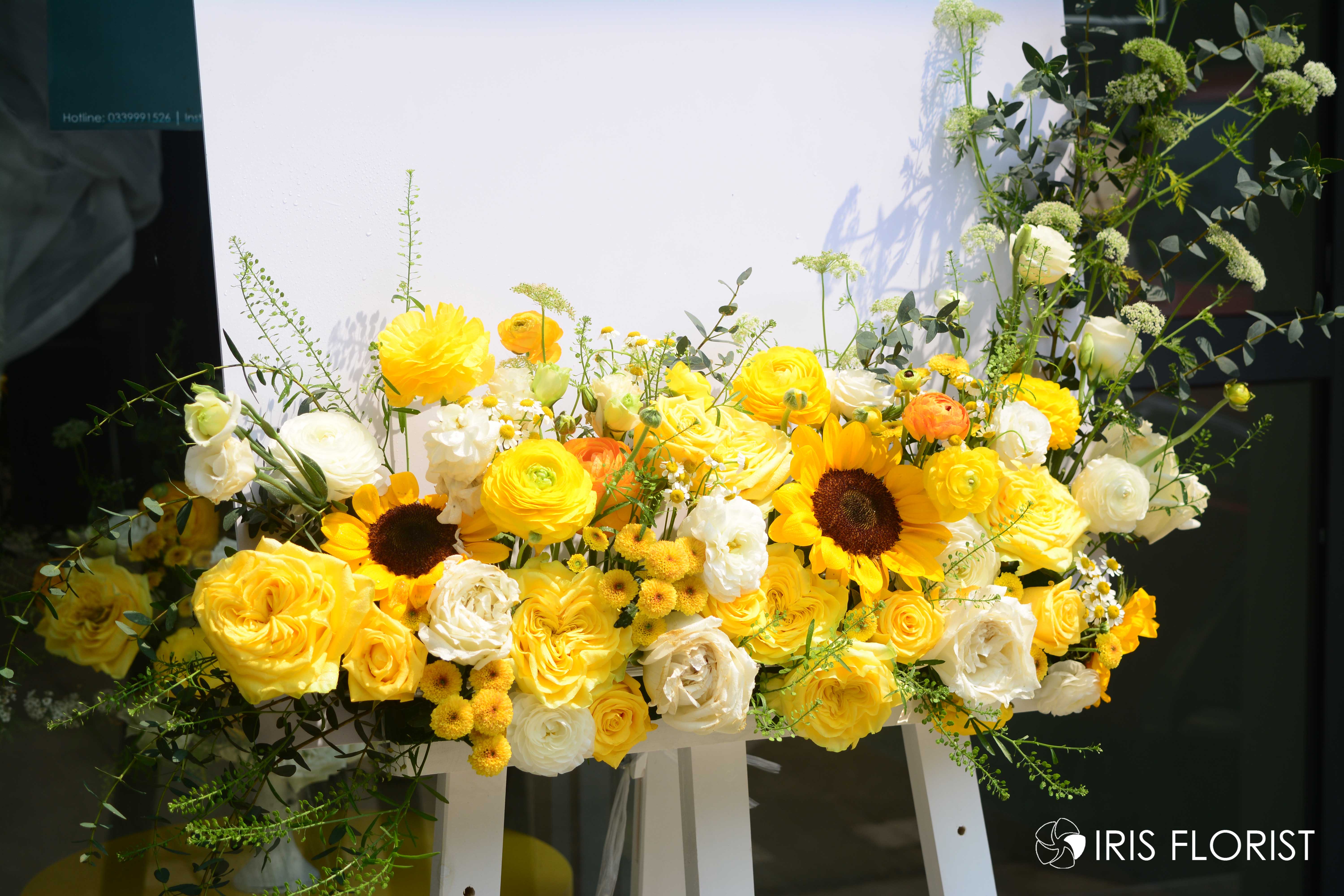 Kệ hoa khai trương - Khung tranh Tone Vàng_thumbnail_2