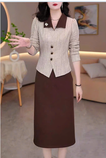 18190-Đầm liền  tay dài cổ vest đắp chéo (lụa, lót)