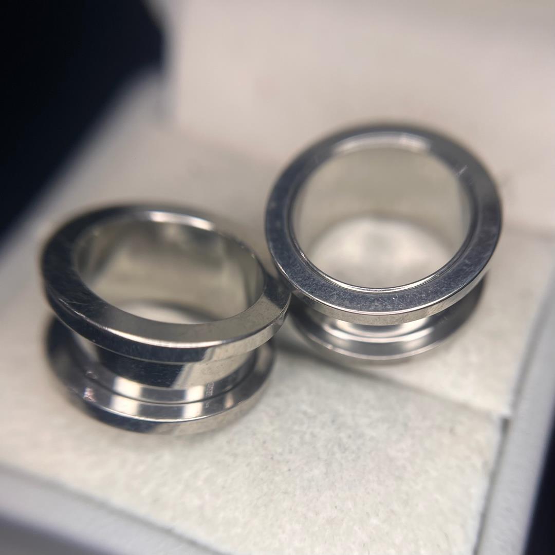 Khuyên nong thép size 14.