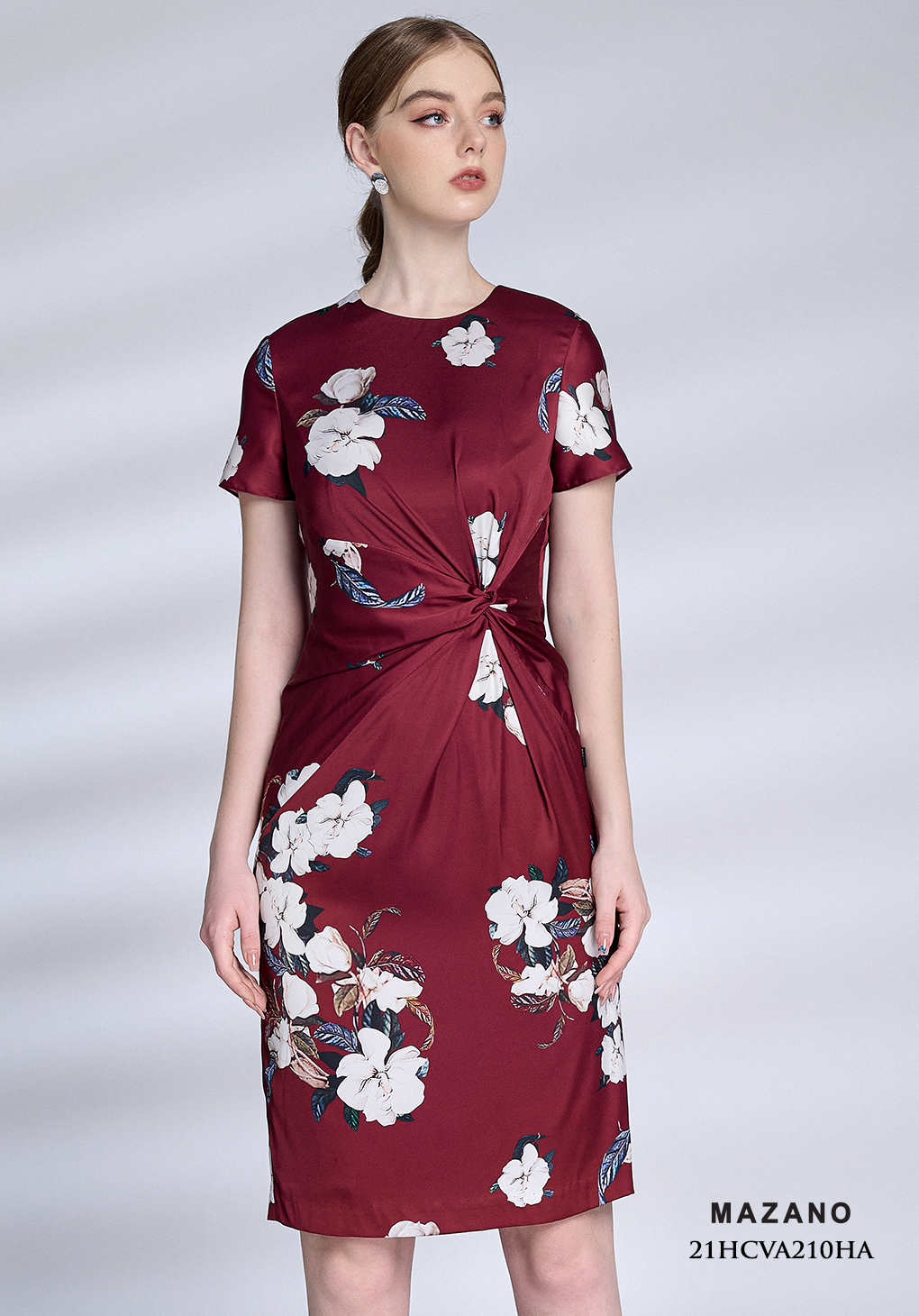 Váy nền đỏ họa tiết xoắn eo_thumbnail_2