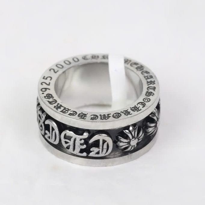 Nhẫn chrome bản to chữ nổi