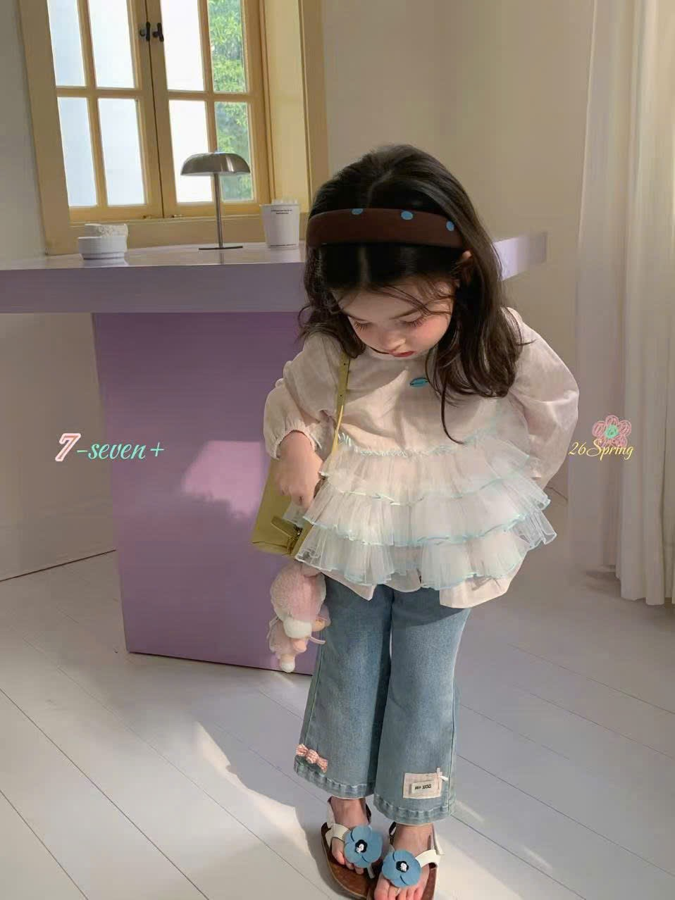 (H4) Áo thô kem kẻ caro viền voan tầng Seven_thumbnail_0