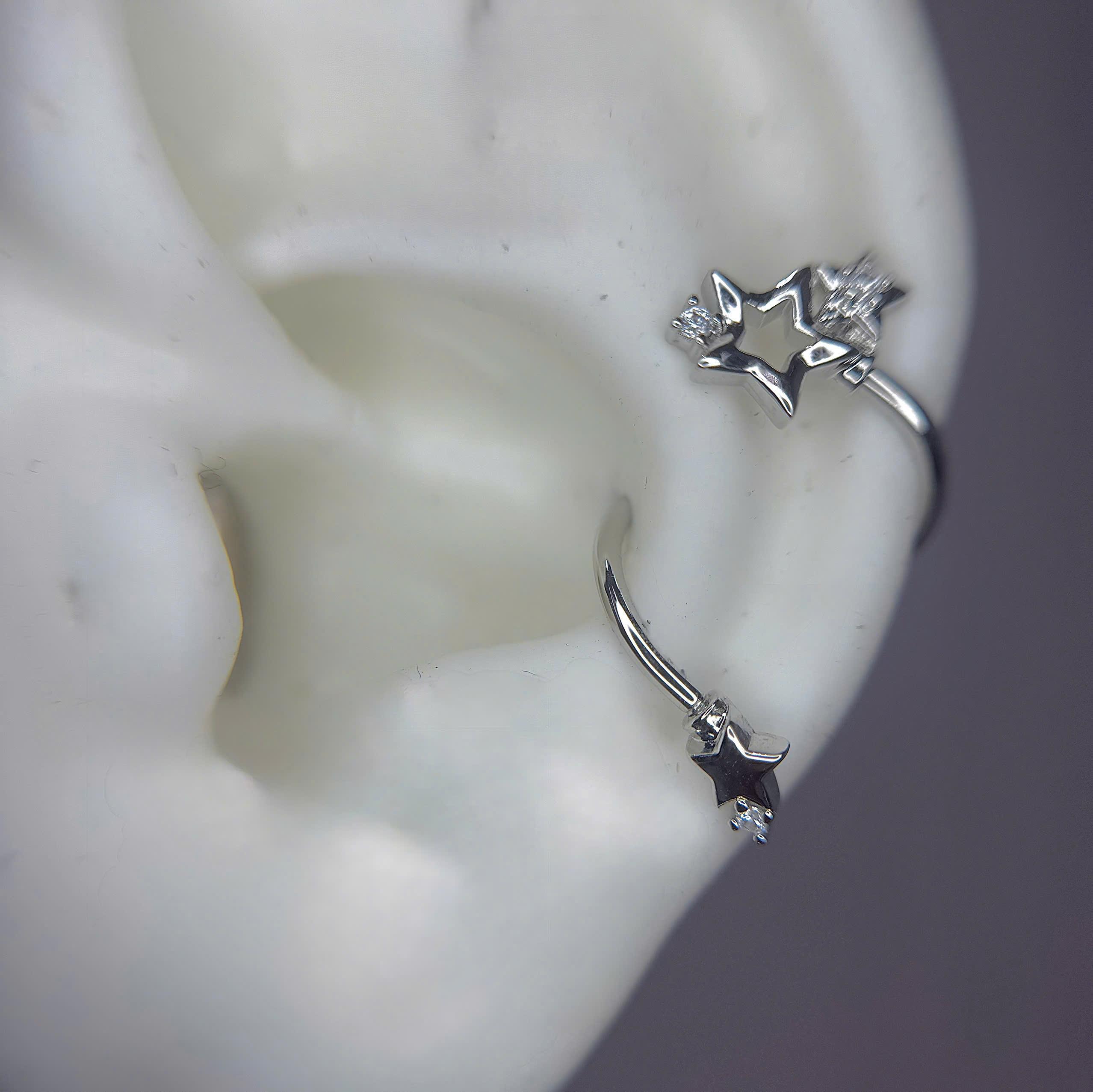 khuyên kiểu vòng xoắn ngôi sao