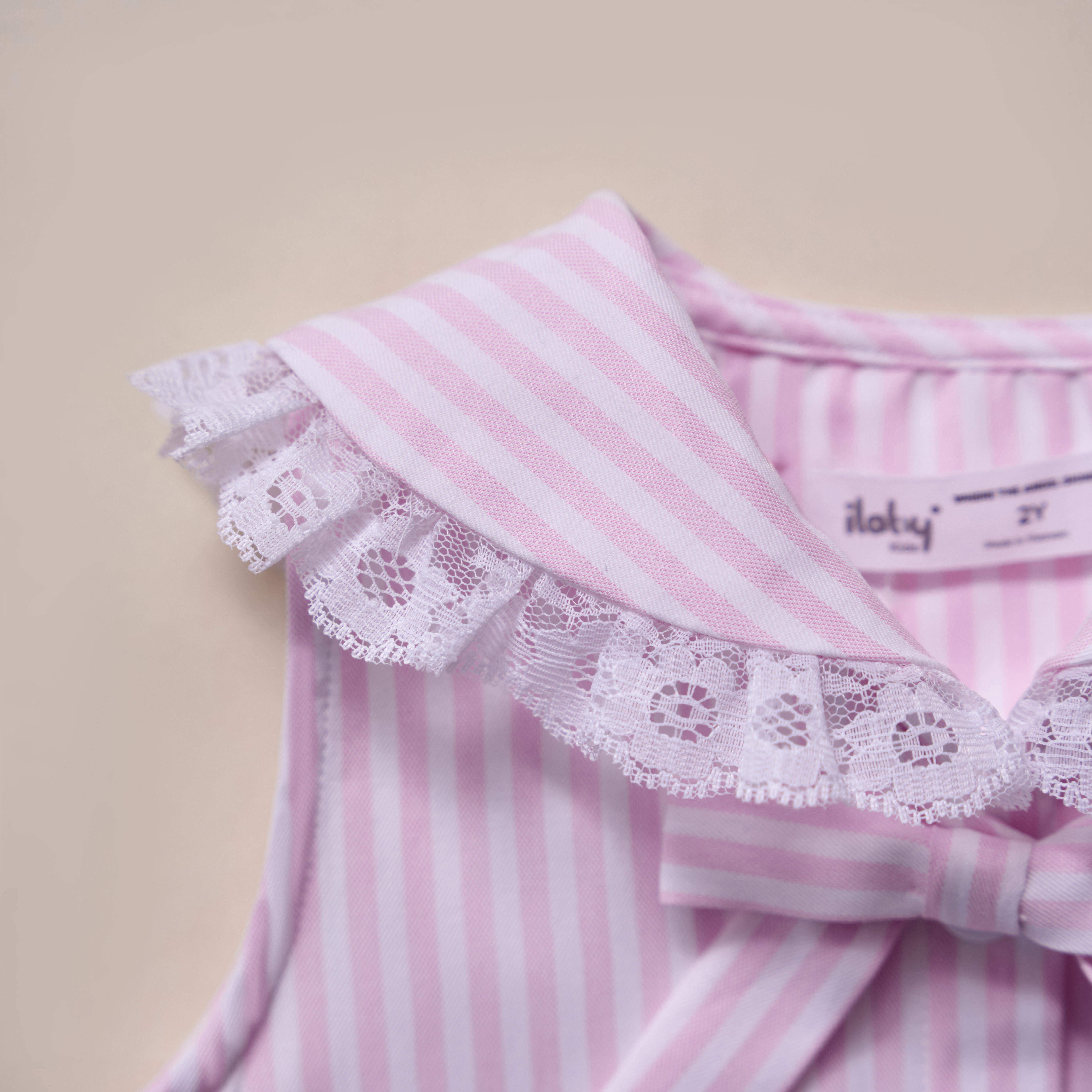 Áo sát nách cổ sen phối ren_thumbnail_2