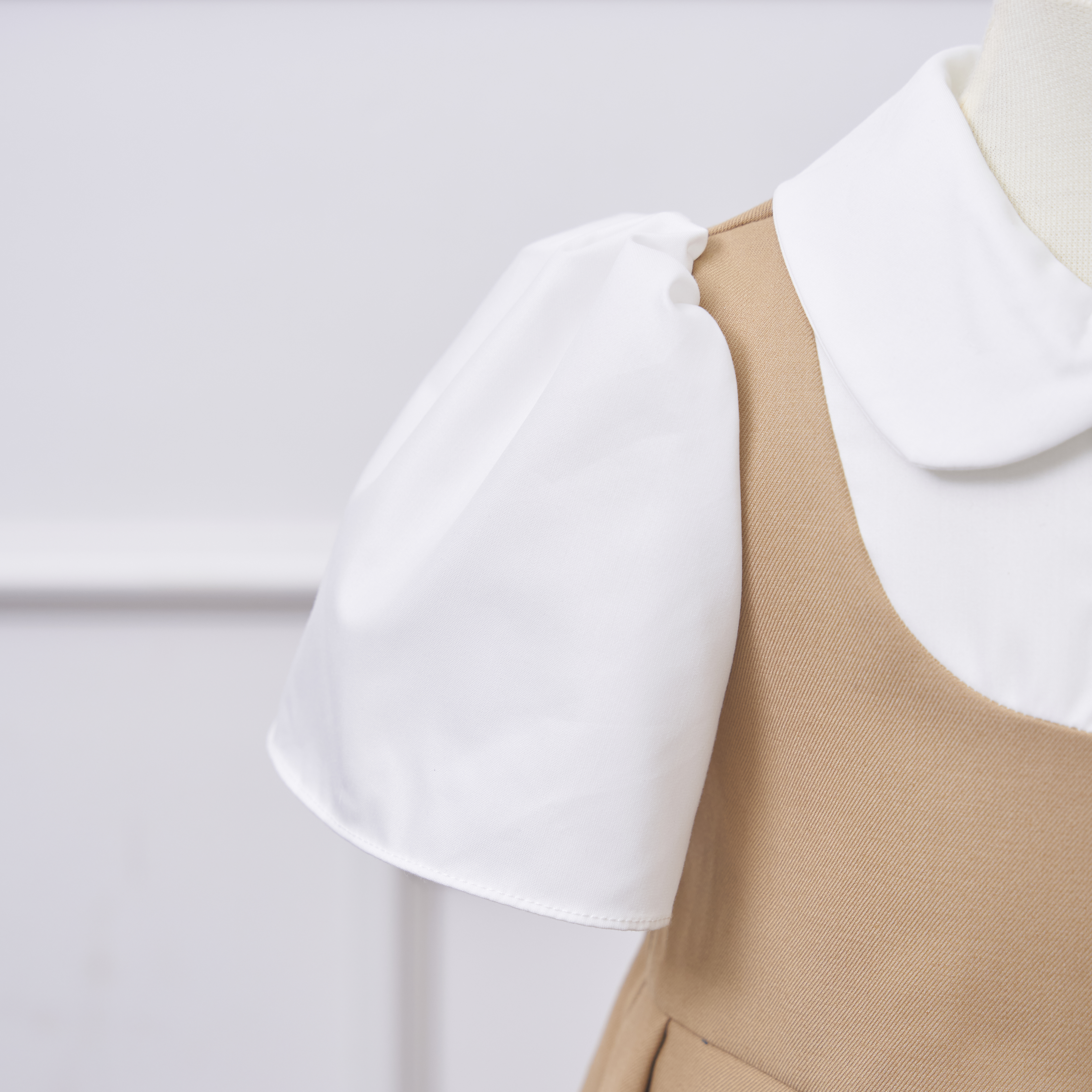 Váy cổ sen xếp ly tay cộc_thumbnail_2