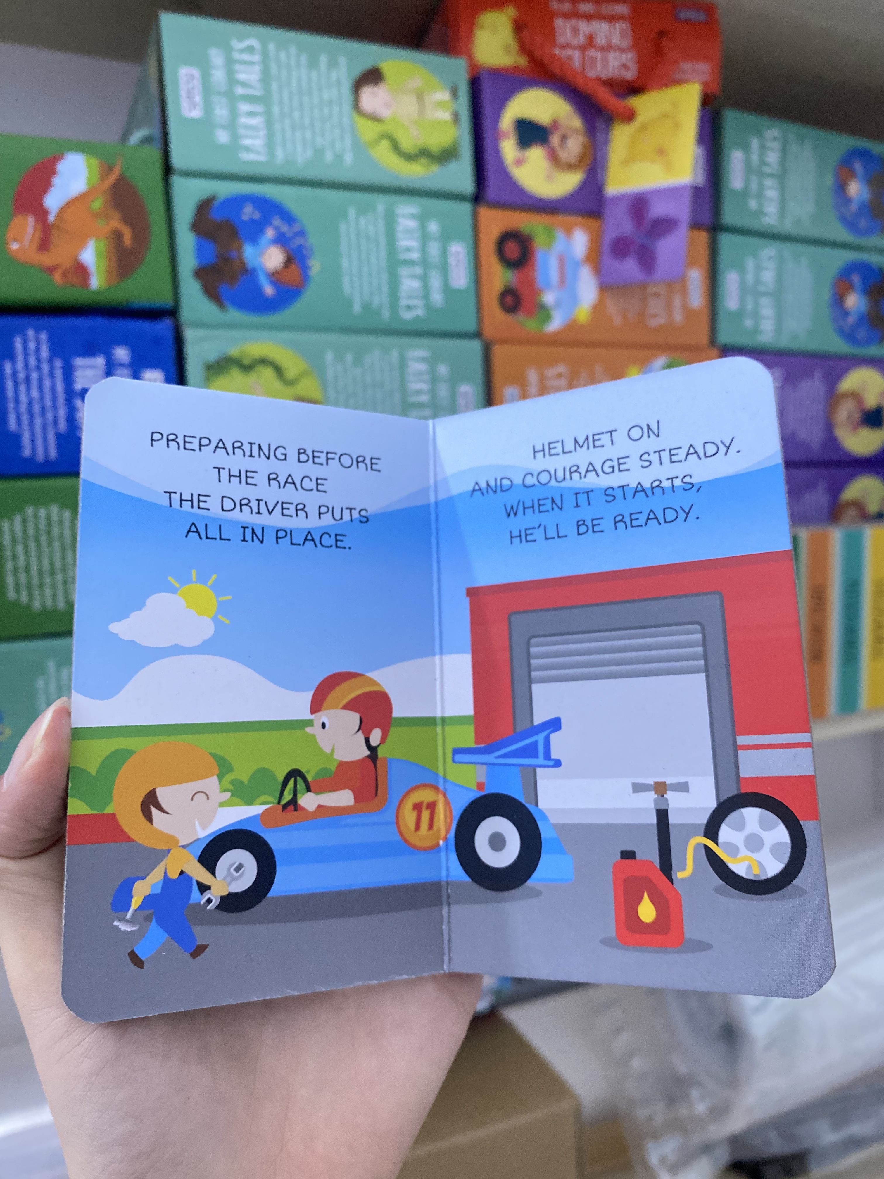 RACECAR ( My First Library. Vehicles)_thumbnail_1