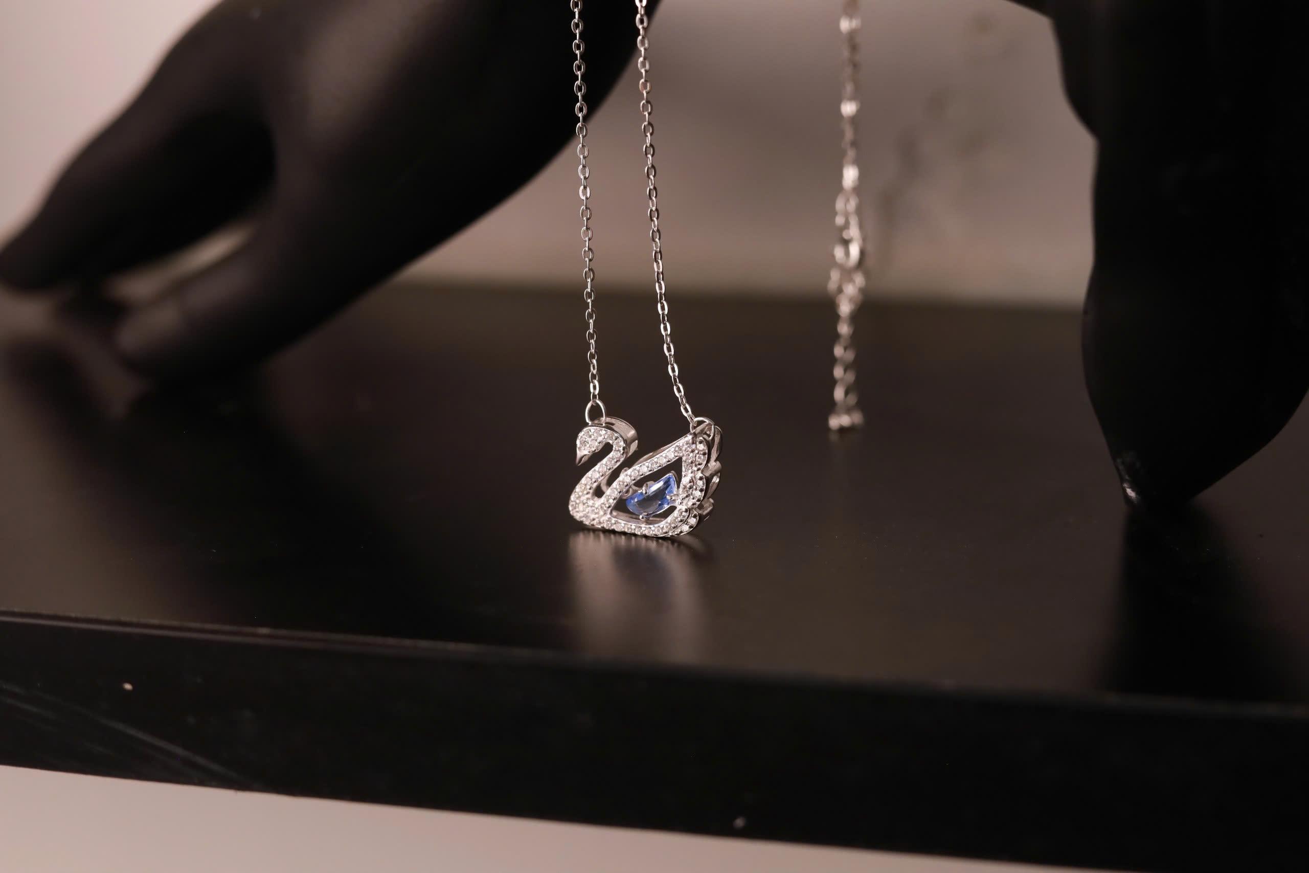 Vòng cổ bạc thiên nga đính đá xanh xi bạch kim_thumbnail_2