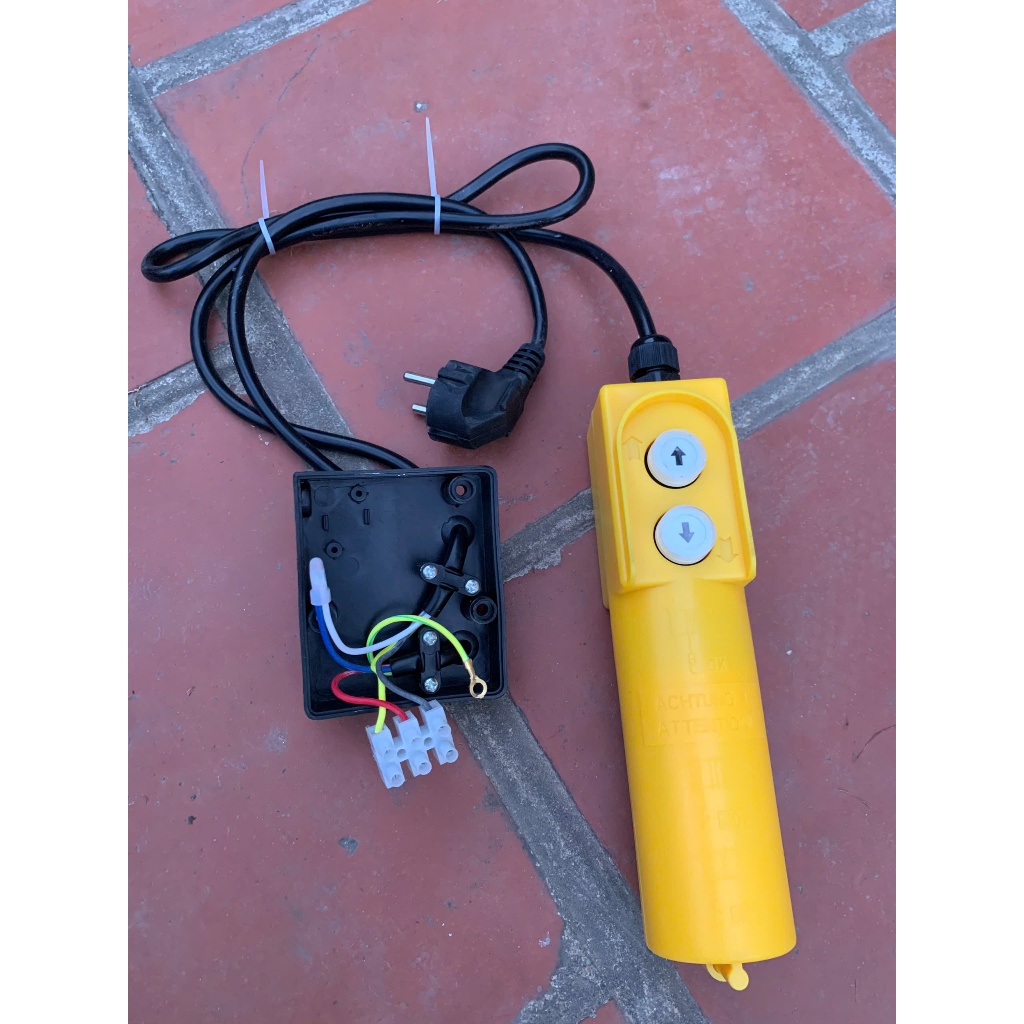 Tay bấm điều khiển các loại máy tời, cẩu trục, Công tắc tời dùng điện 220v,_thumbnail_0