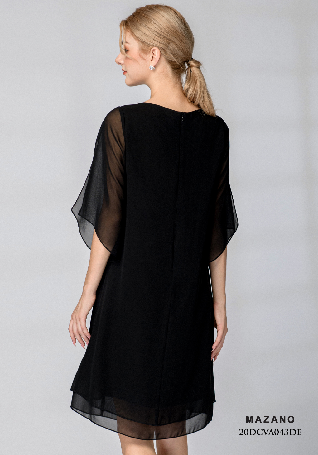 Đầm đen suông A tay xẻ, cổ đính đá_thumbnail_3