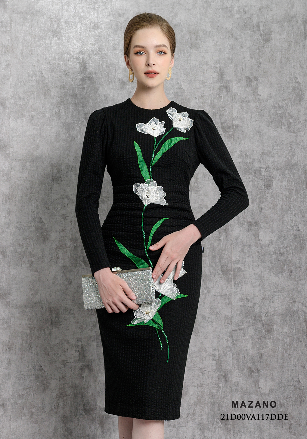 Đầm đen ôm xếp ly đính hoa tay bồng_thumbnail_4