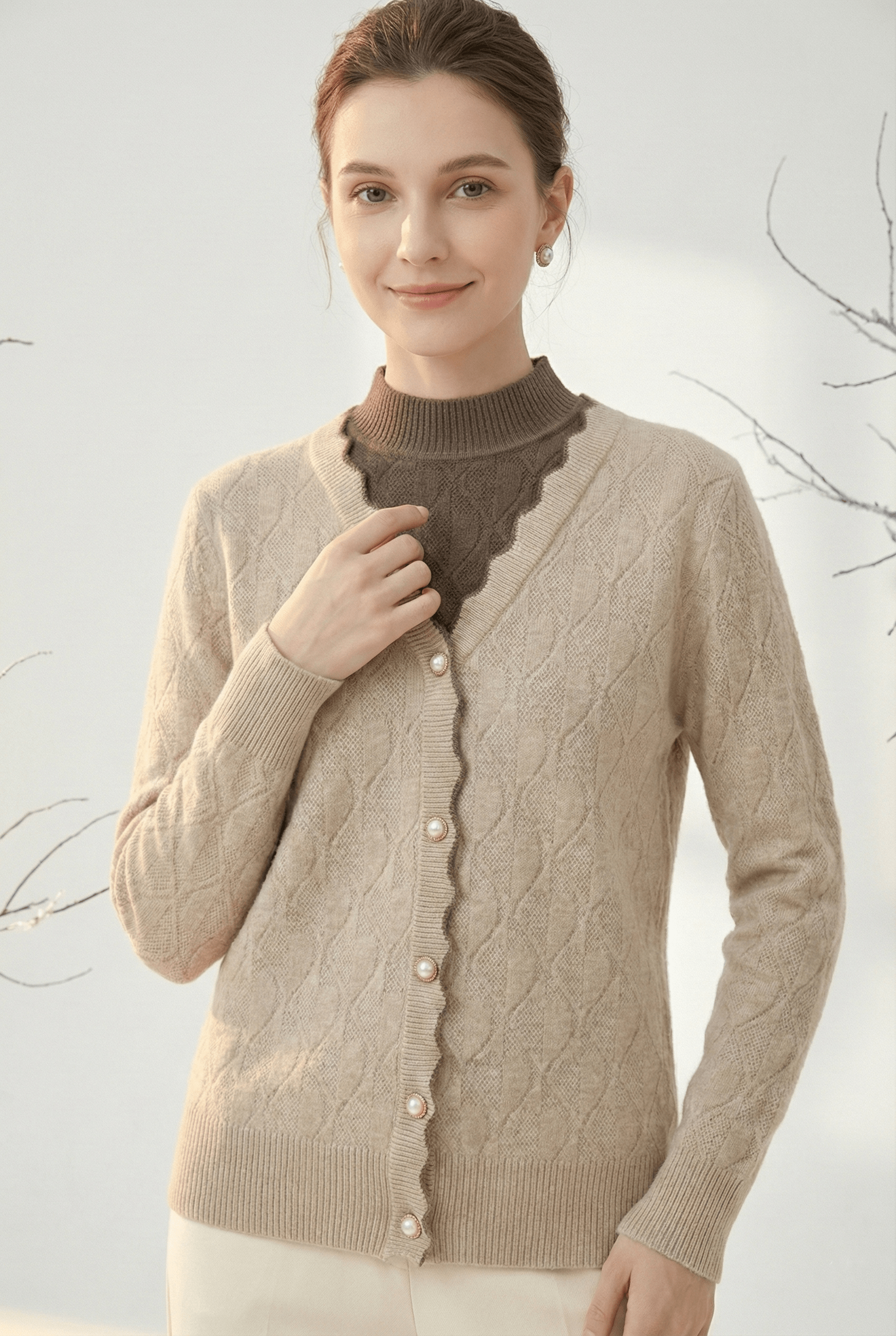 Áo len cổ lọ  có trang trí khuy phối màu cổ_thumbnail_5