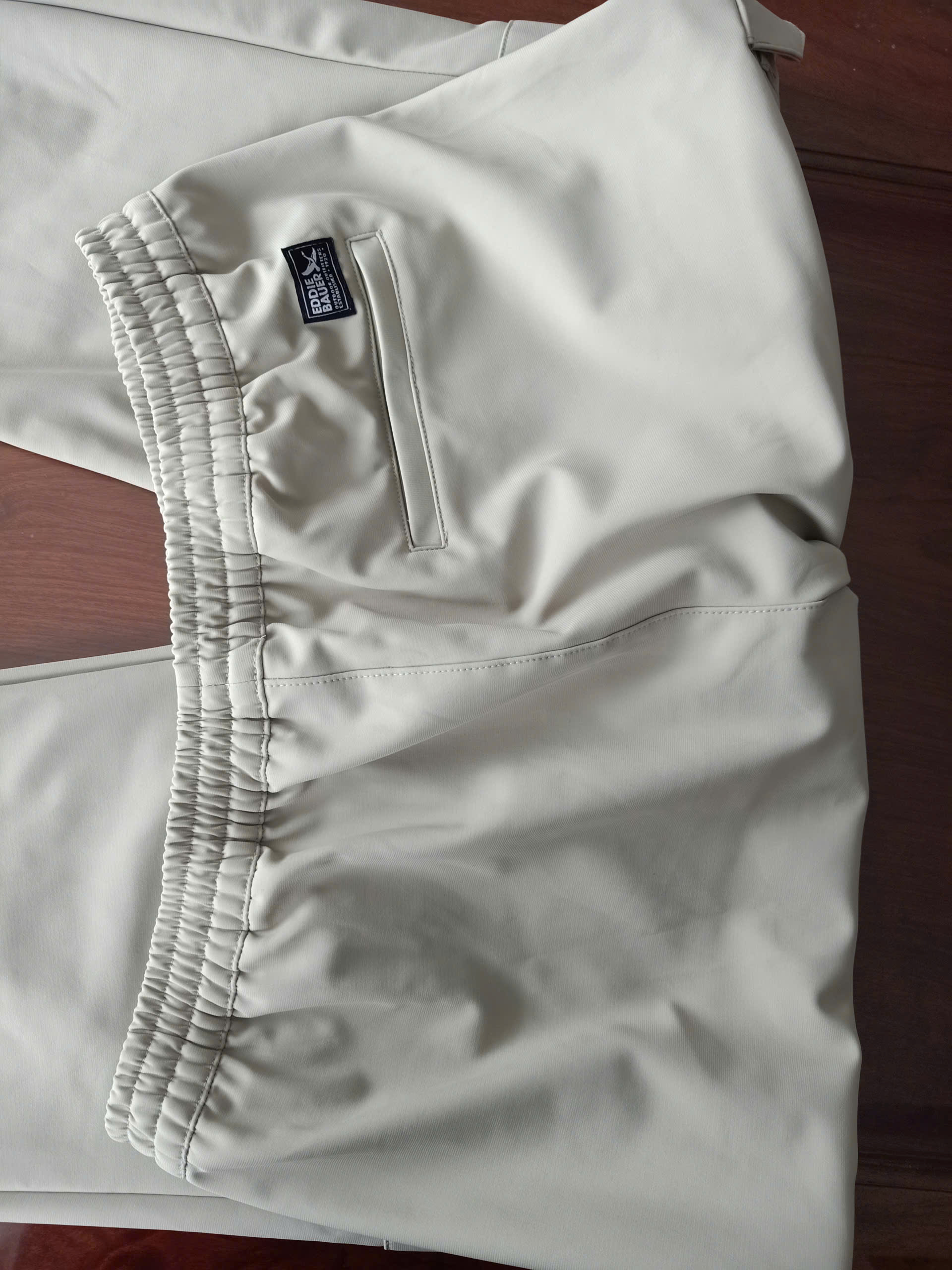 Q981 QUAN NAM EDDIE (L1-2)_thumbnail_16