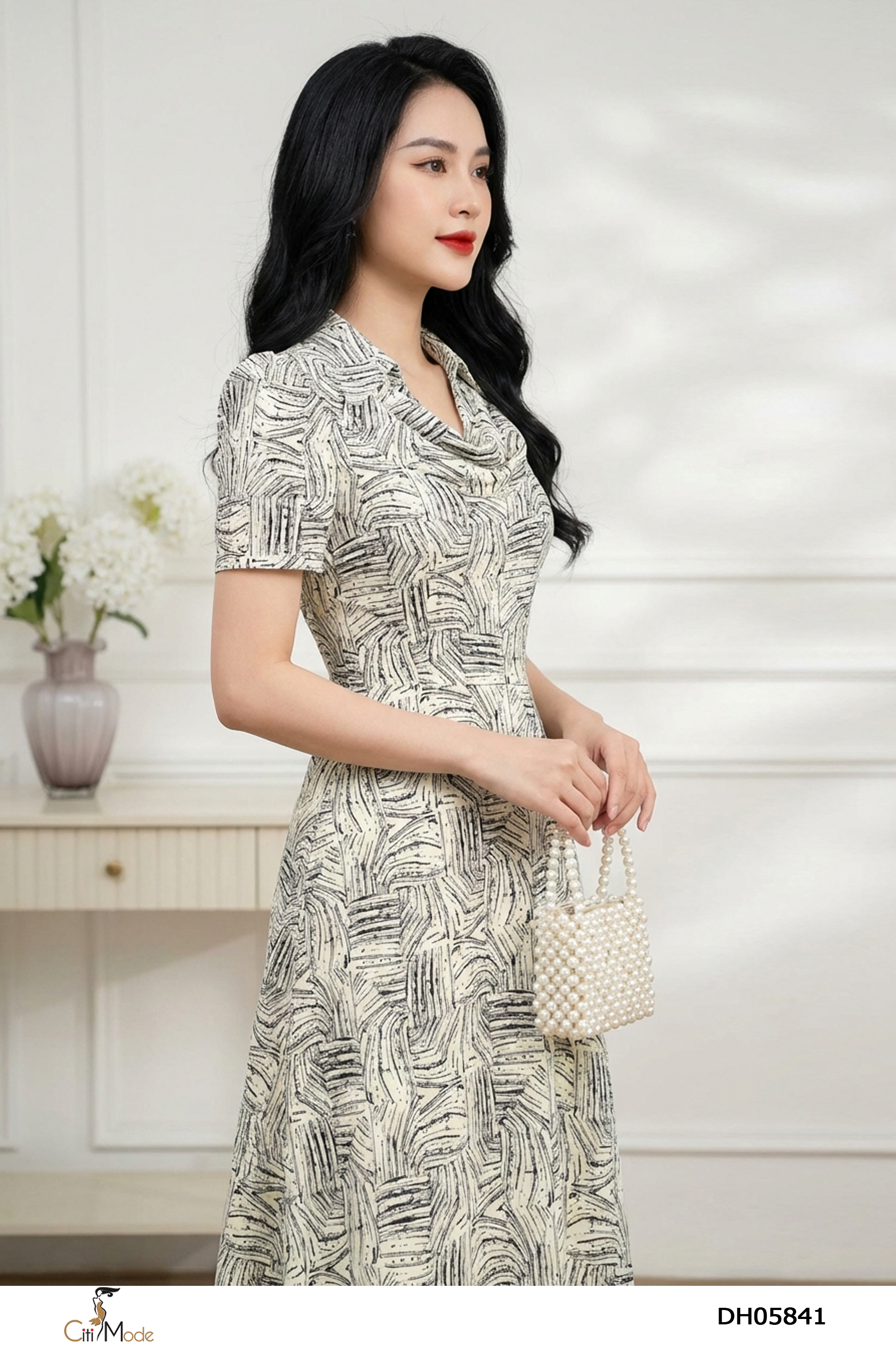 Đầm xòe họa tiết zickzac cổ cách điệu, tay cọc_thumbnail_2