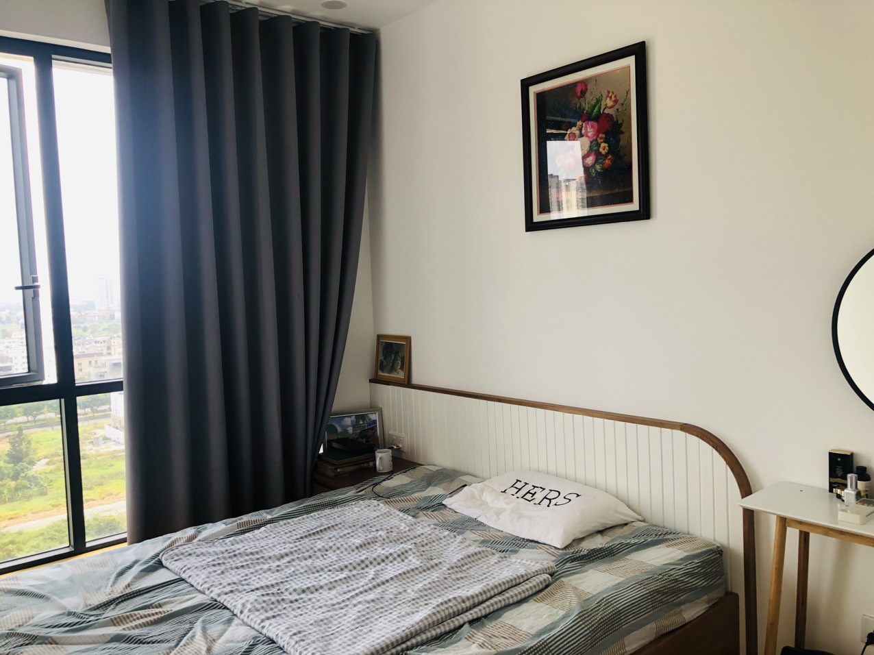 Cho thuê 2 phòng ngủ nội thất đẹp tại One Verandah.