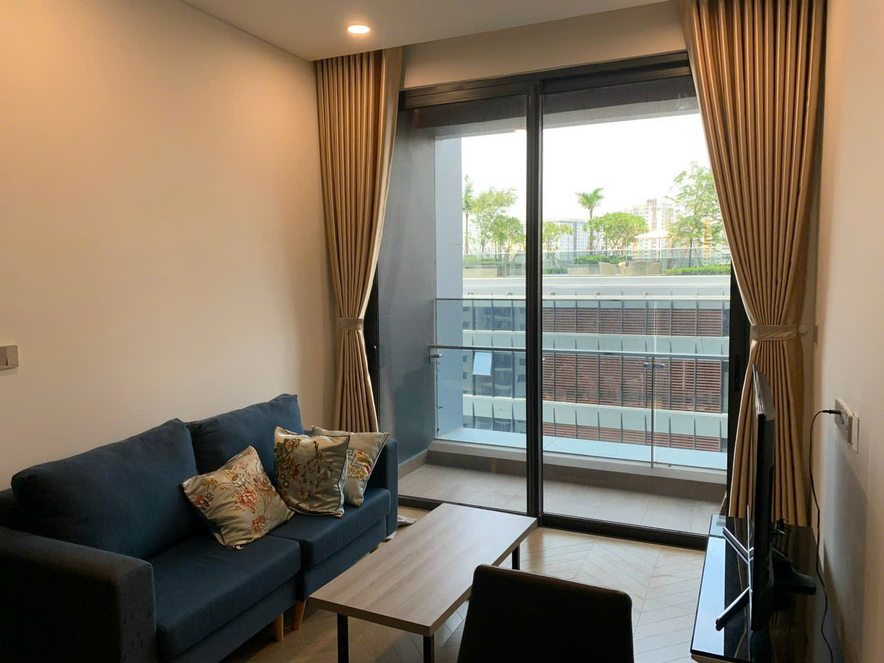 Cho thuê căn hộ 3PN Lumiere Riverside nội thất hiện đại, mới tinh 100%_thumbnail_4