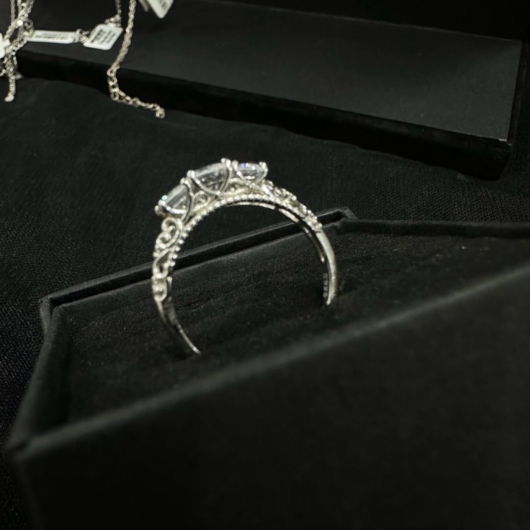 Nhẫn bạc 3 kim cương size 7.1_thumbnail_2